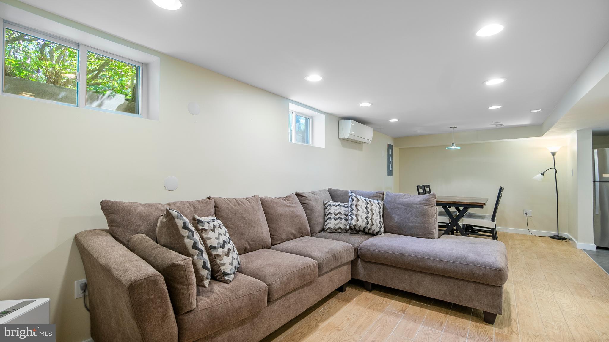 HUNTINGTON TERRACE - Residential