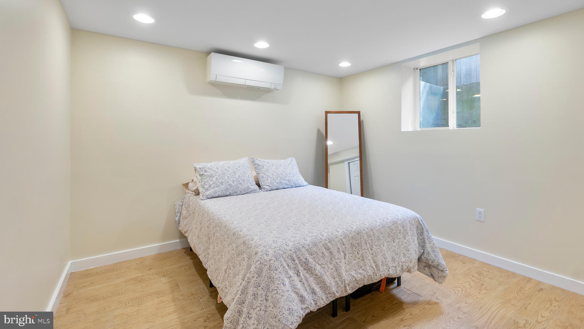 HUNTINGTON TERRACE - Residential