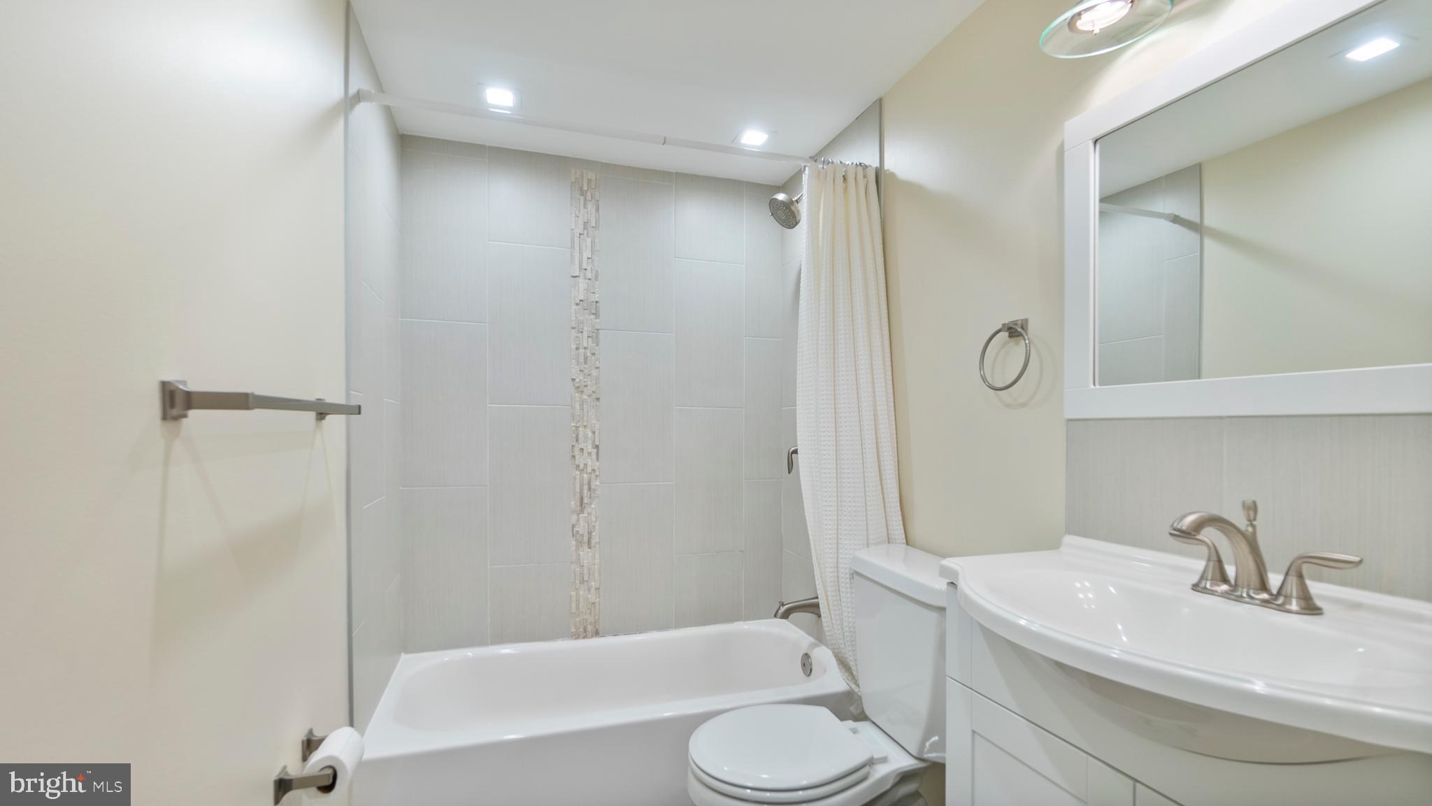 HUNTINGTON TERRACE - Residential