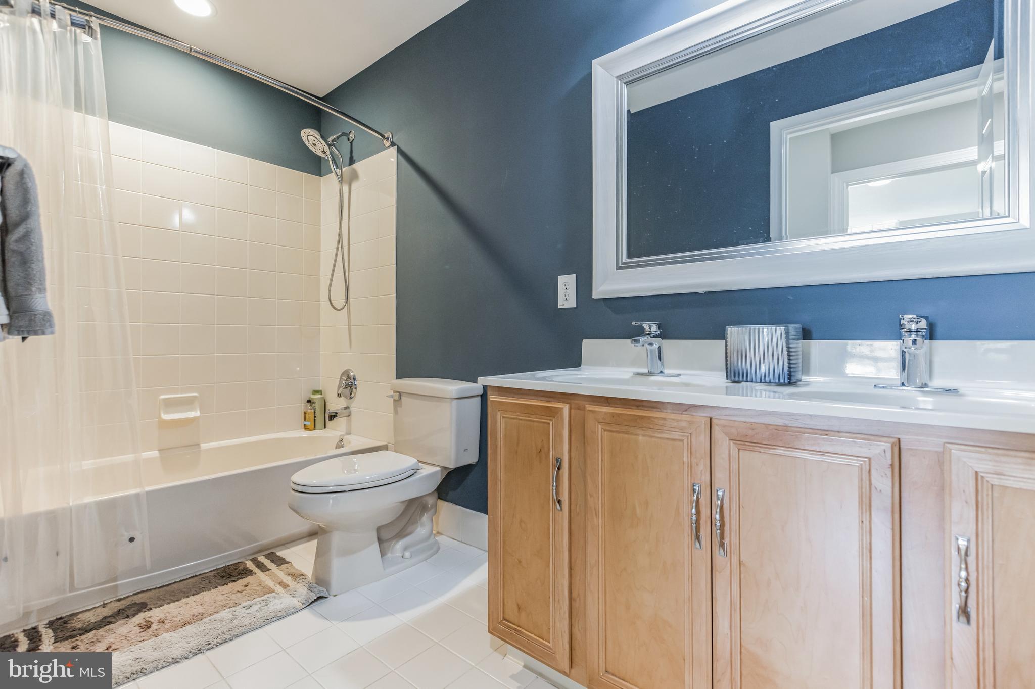 WILTSHIRE WALK - Residential