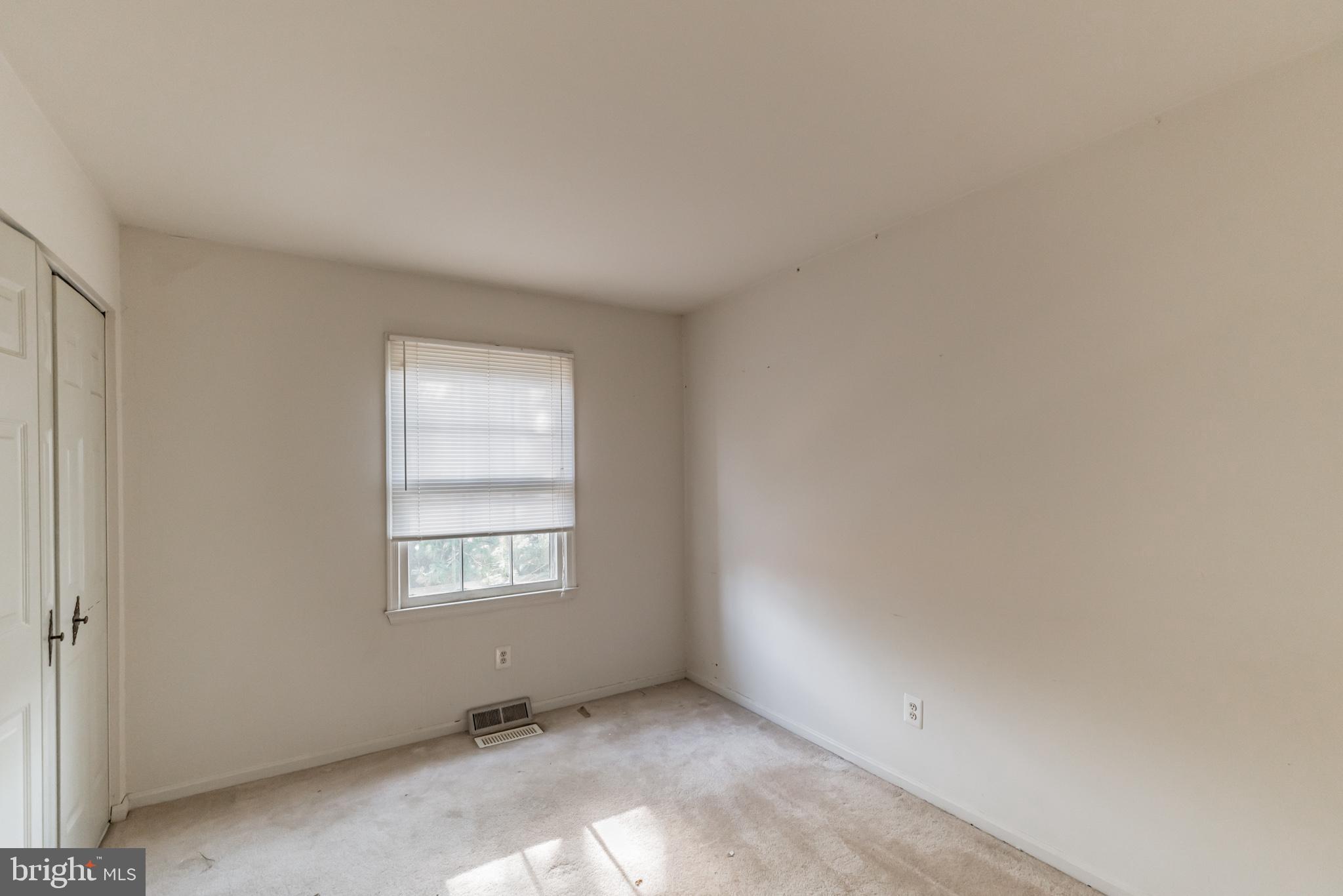 COUNTRY CREEK - Residential