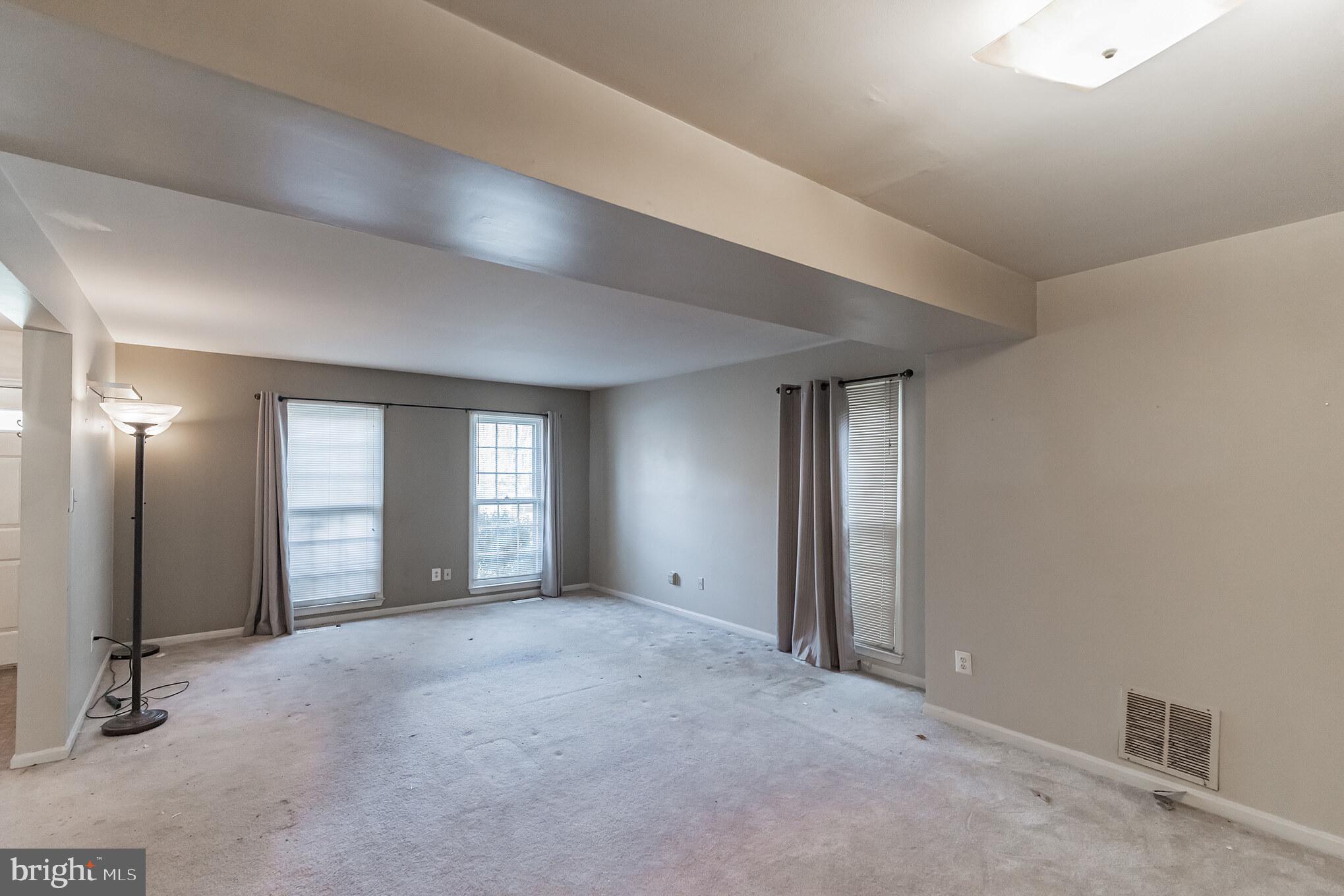 COUNTRY CREEK - Residential