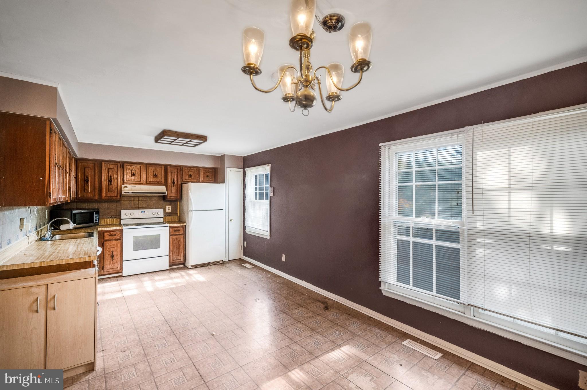 COUNTRY CREEK - Residential