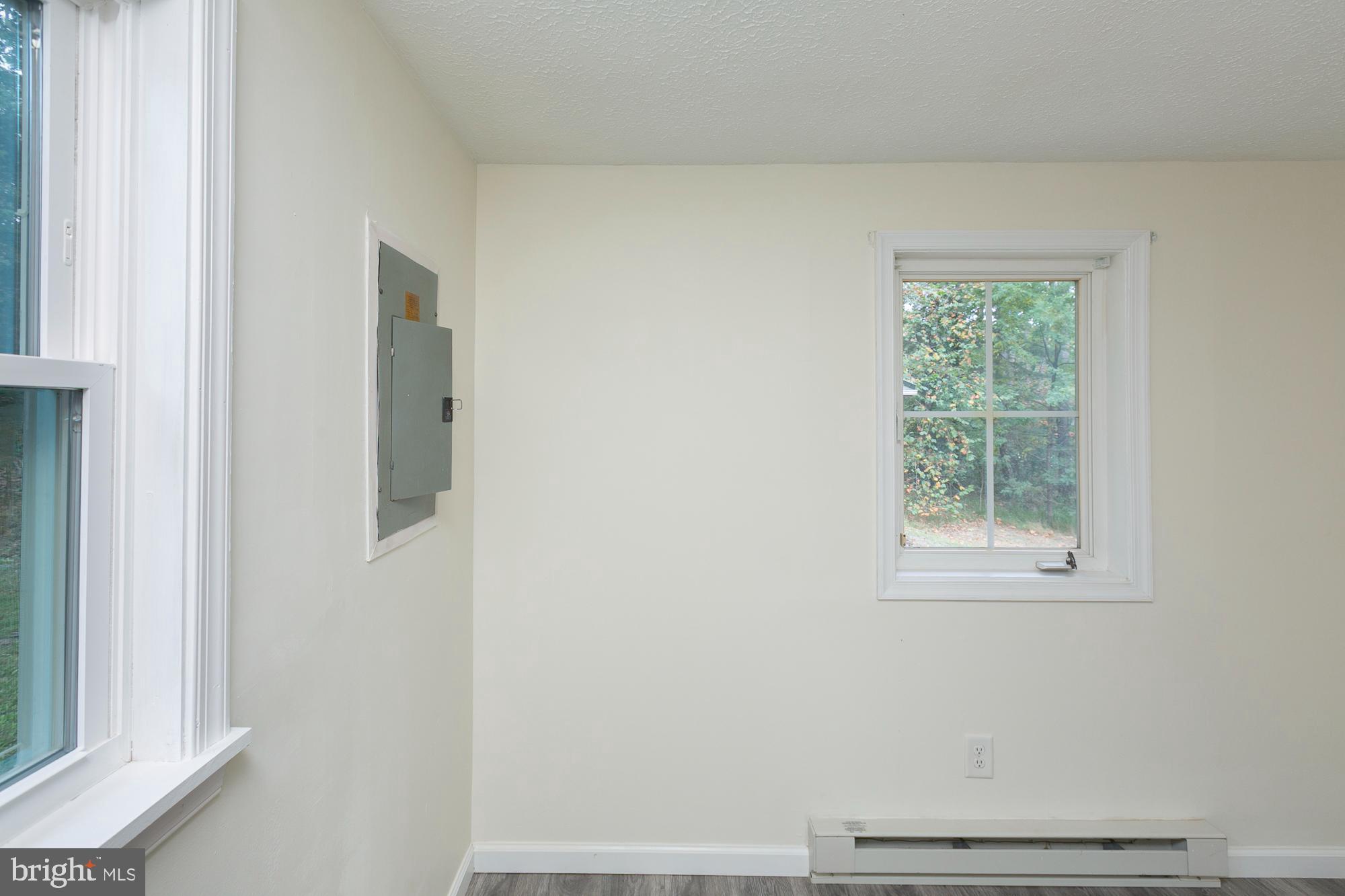 GLENWOOD FOREST - Residential