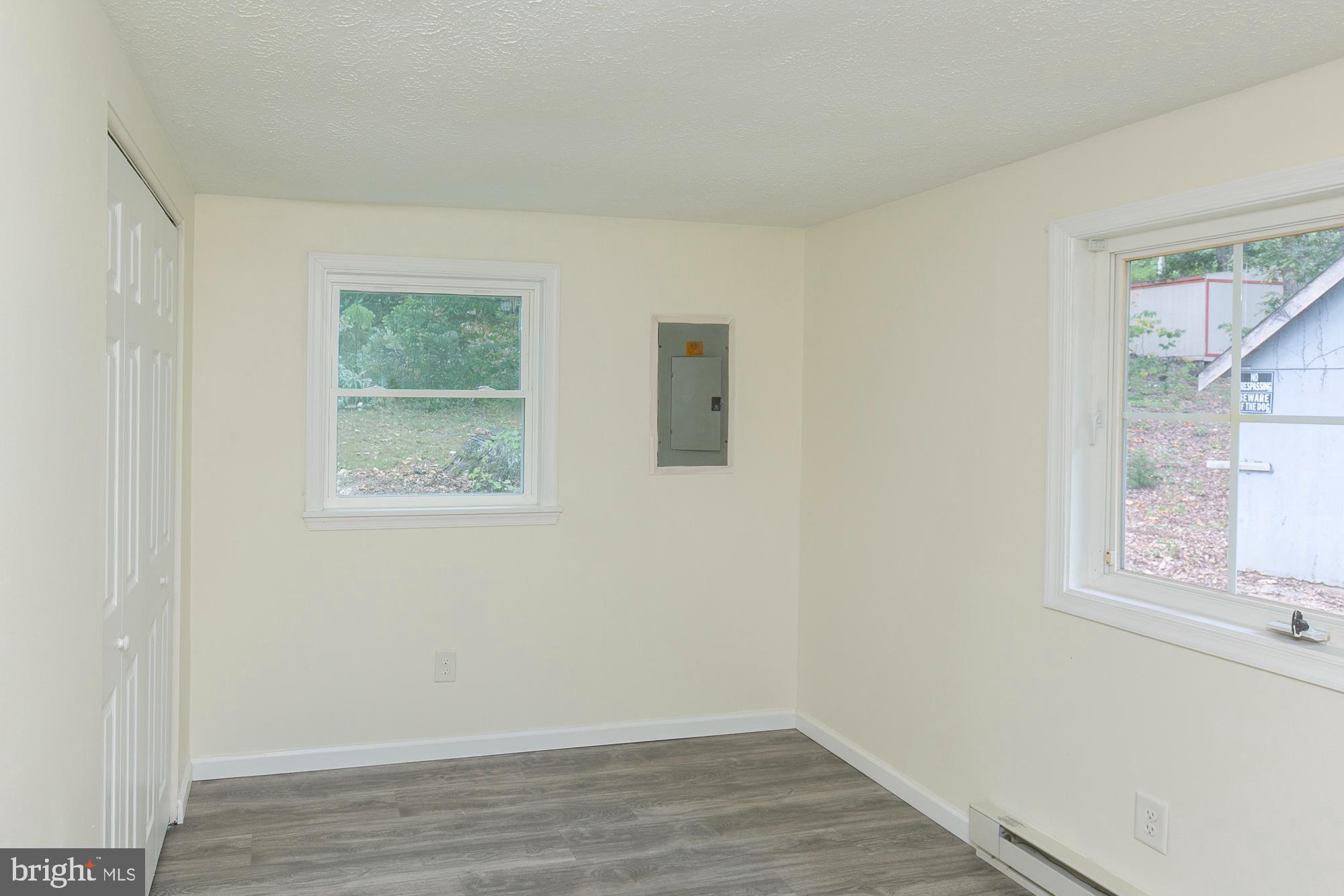 GLENWOOD FOREST - Residential