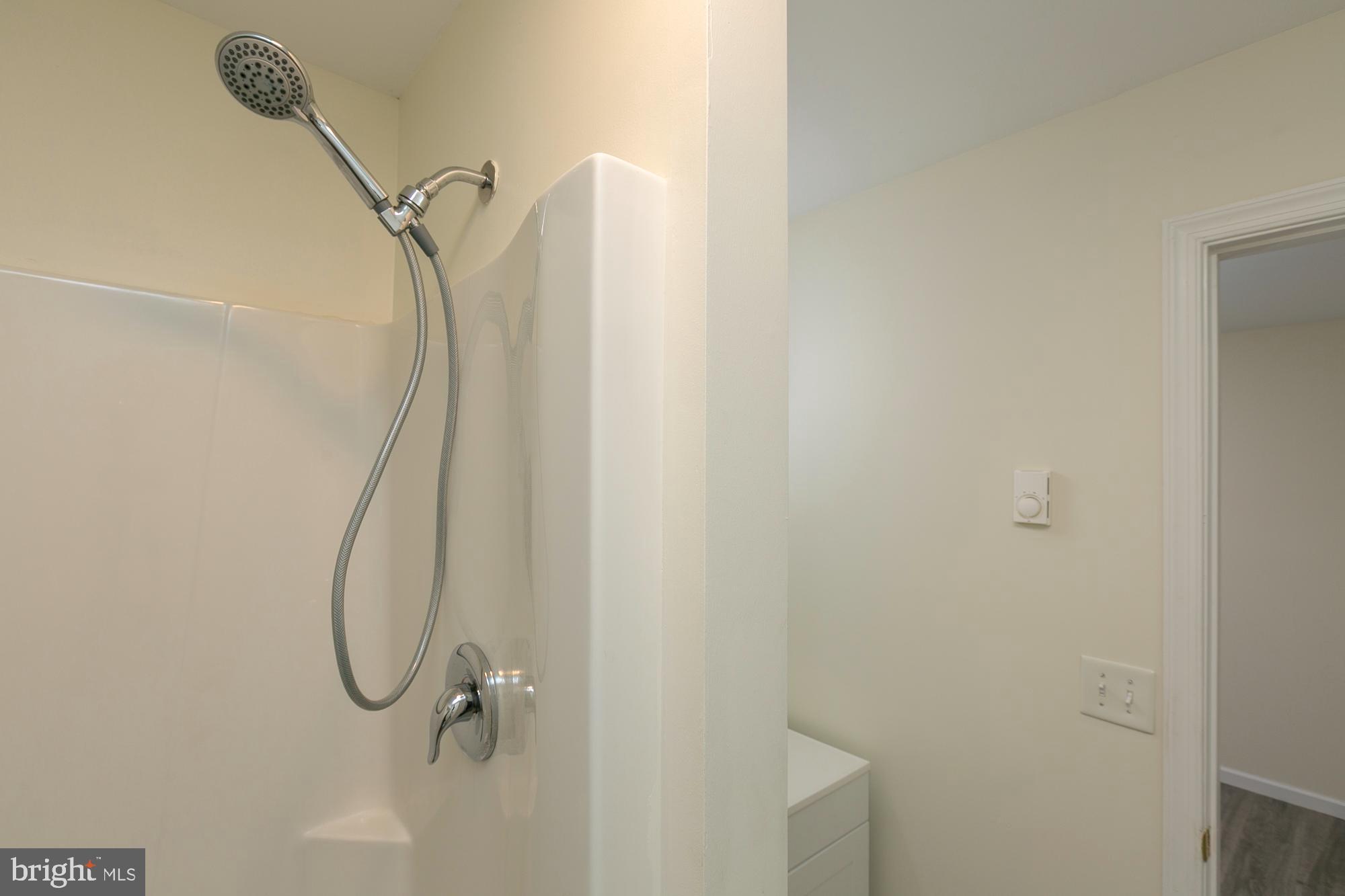 GLENWOOD FOREST - Residential