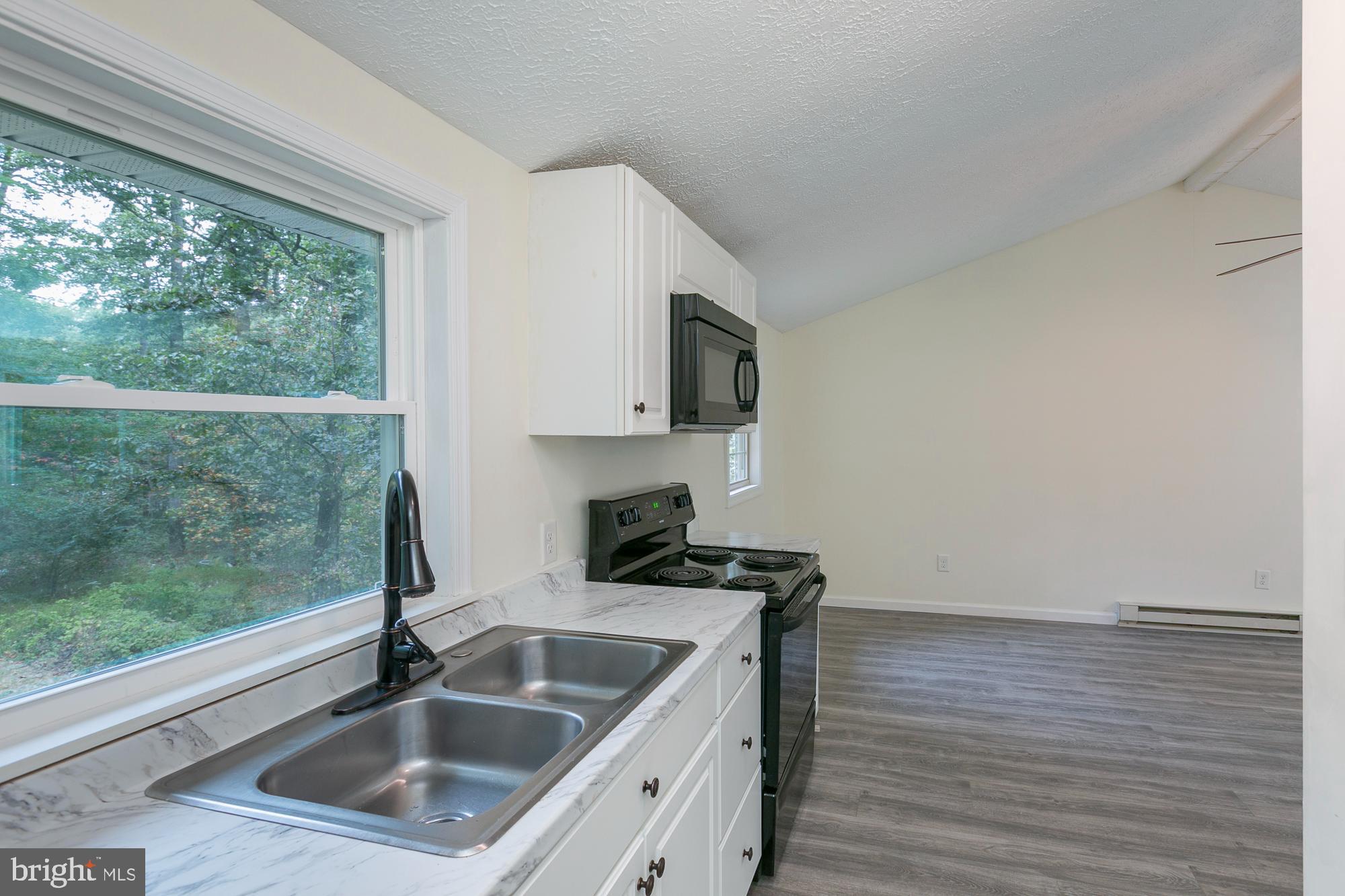 GLENWOOD FOREST - Residential