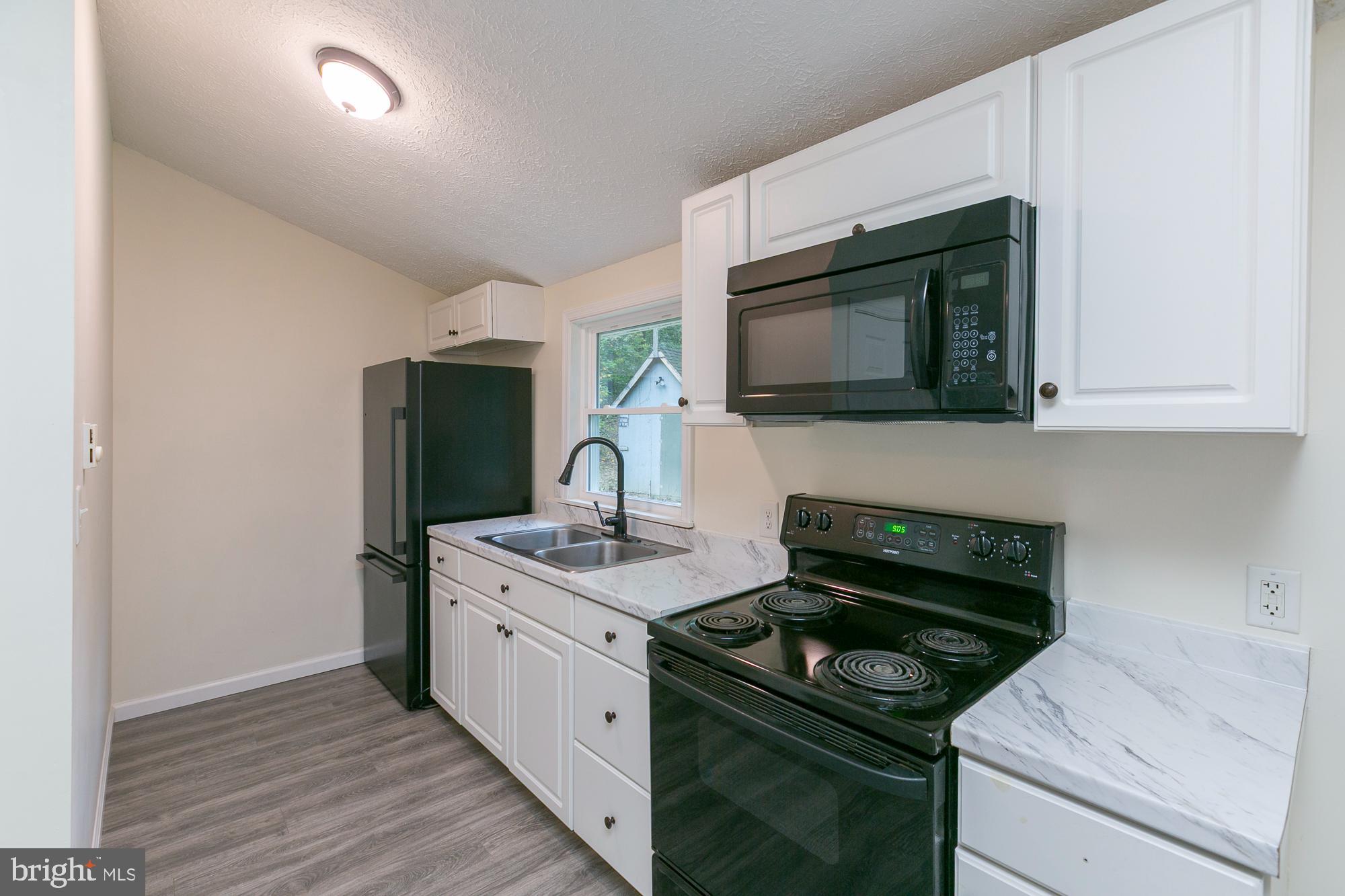 GLENWOOD FOREST - Residential