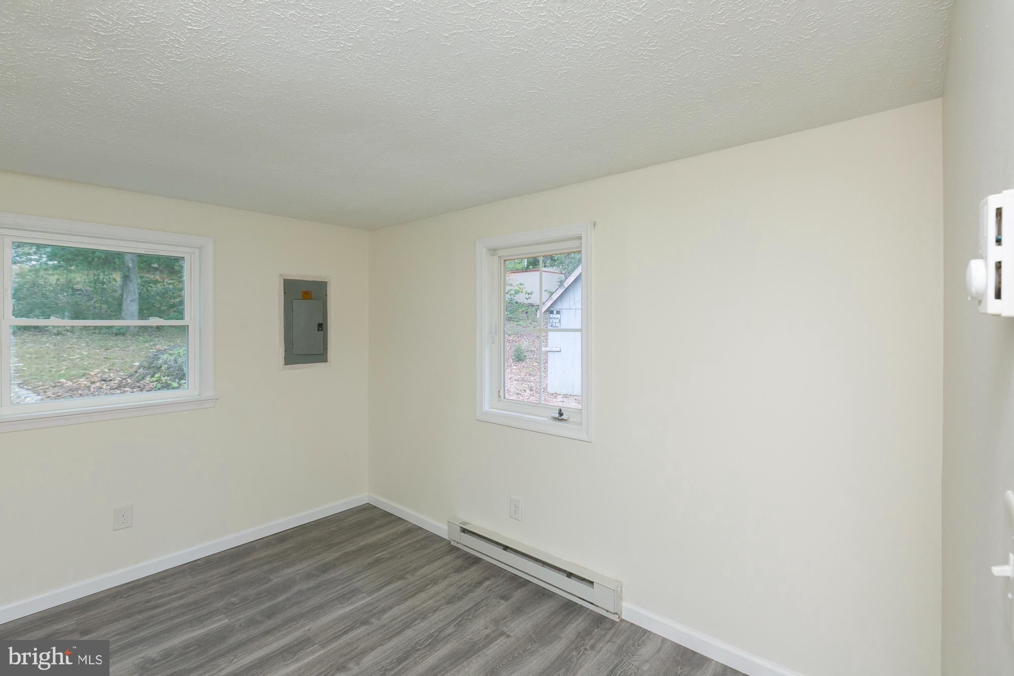 GLENWOOD FOREST - Residential