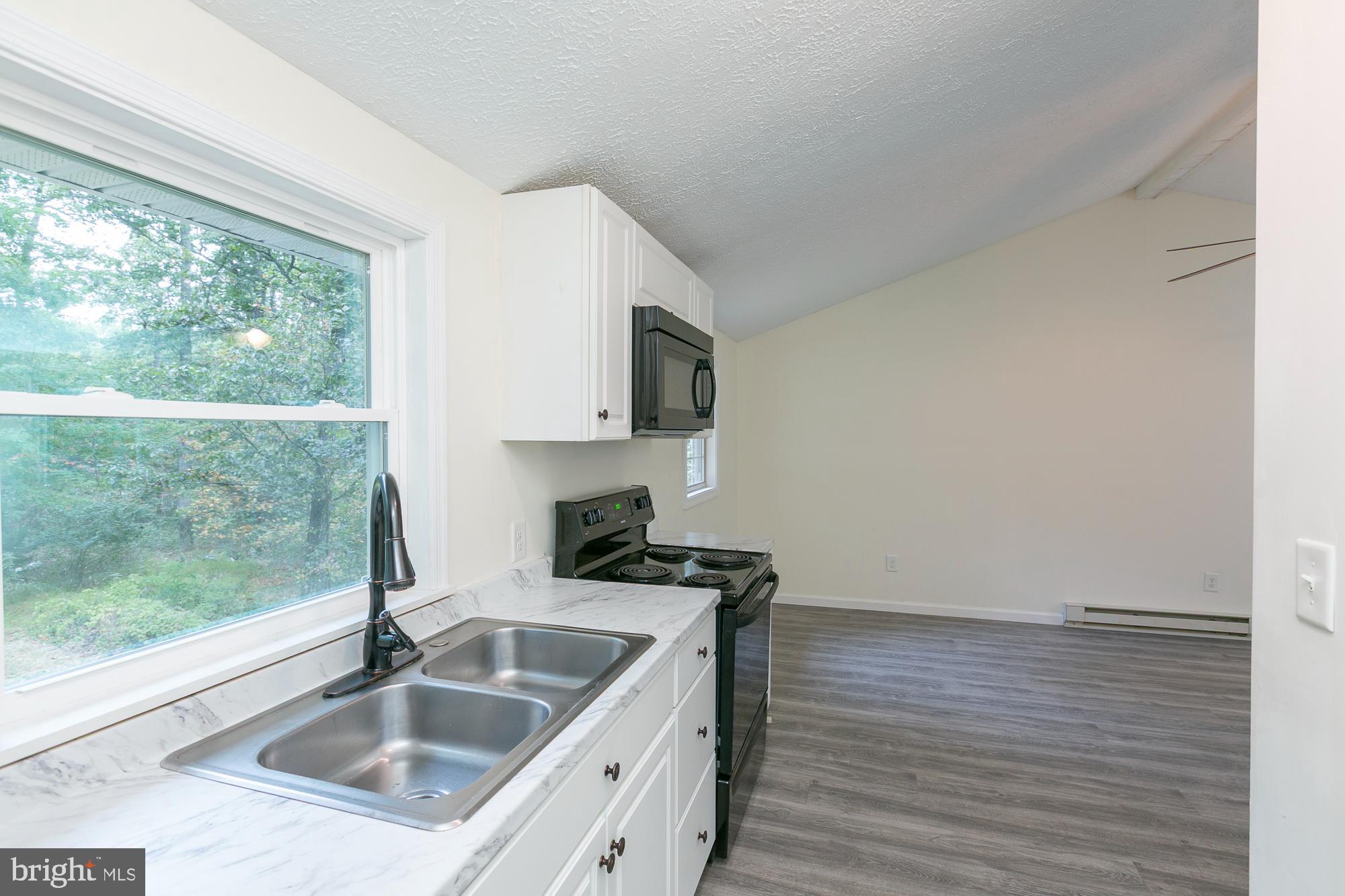 GLENWOOD FOREST - Residential