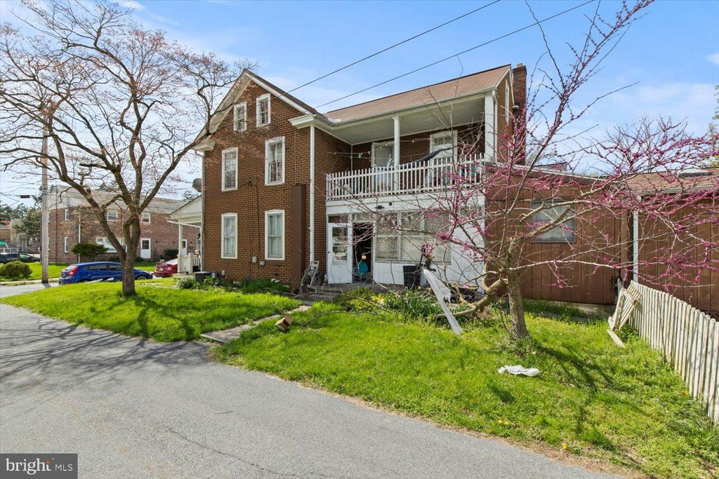 Photo of 259 Broad Street, Landisville, PA 17538 (MLS # PALA2055082)