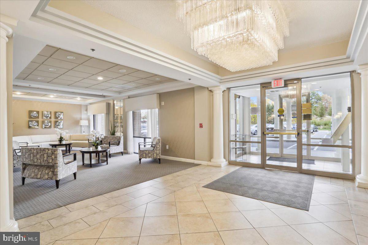 LEISURE WORLD - Residential