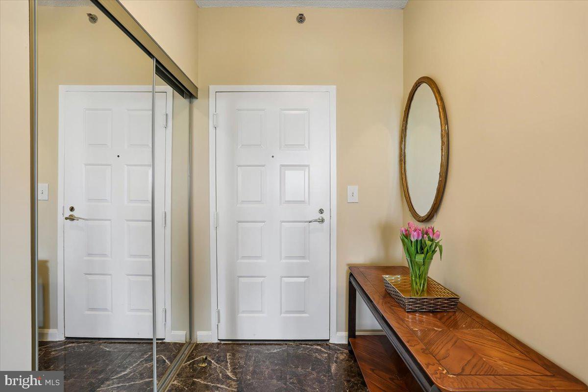 LEISURE WORLD - Residential