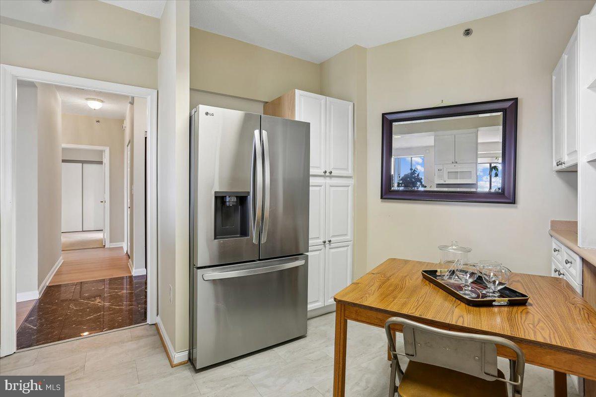 LEISURE WORLD - Residential