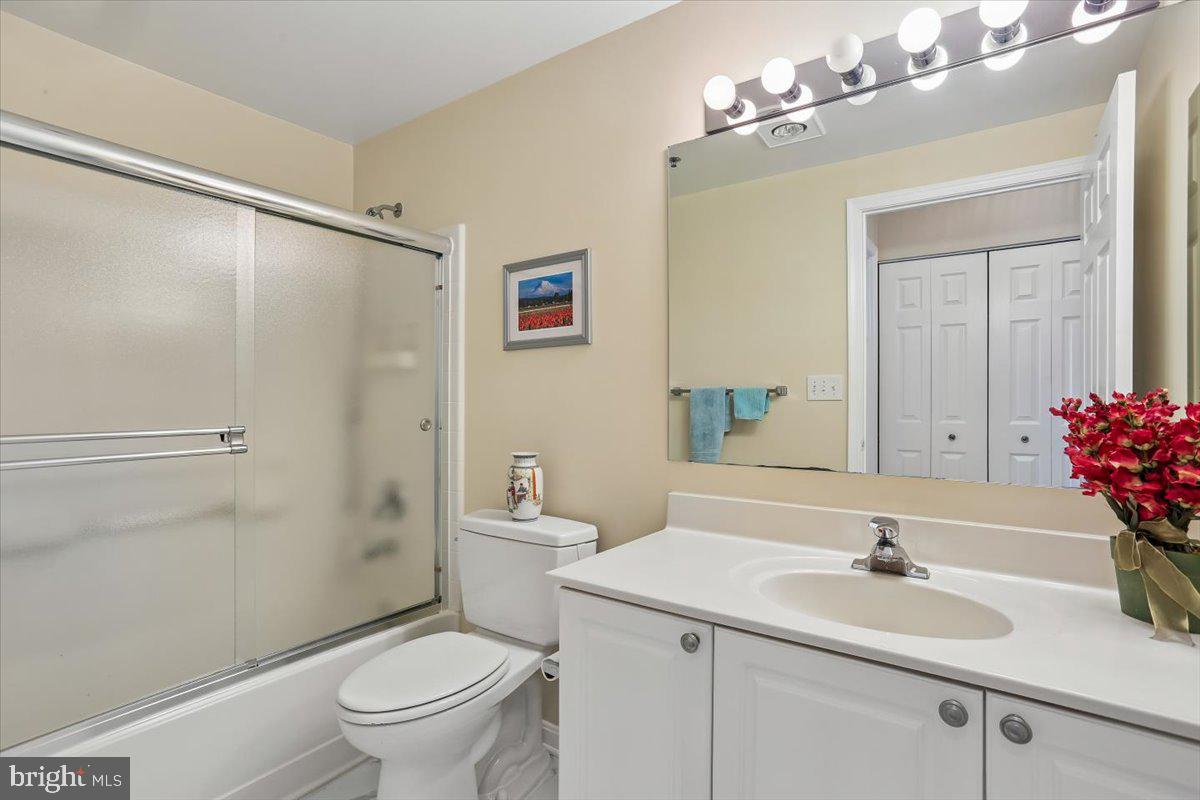 LEISURE WORLD - Residential