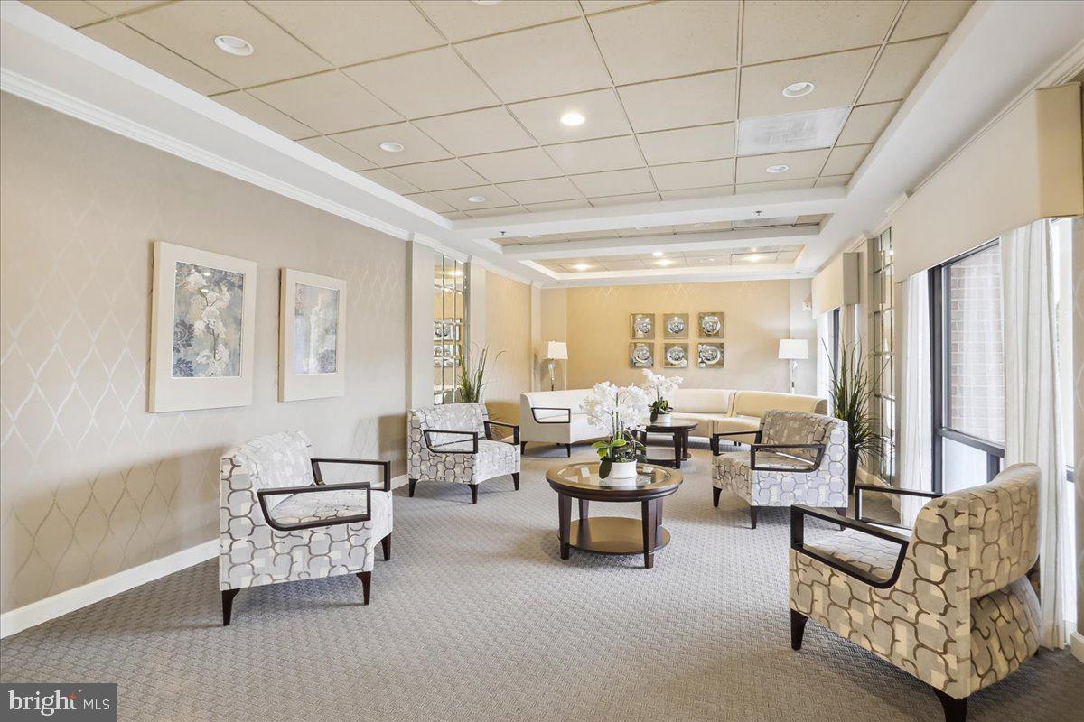 LEISURE WORLD - Residential
