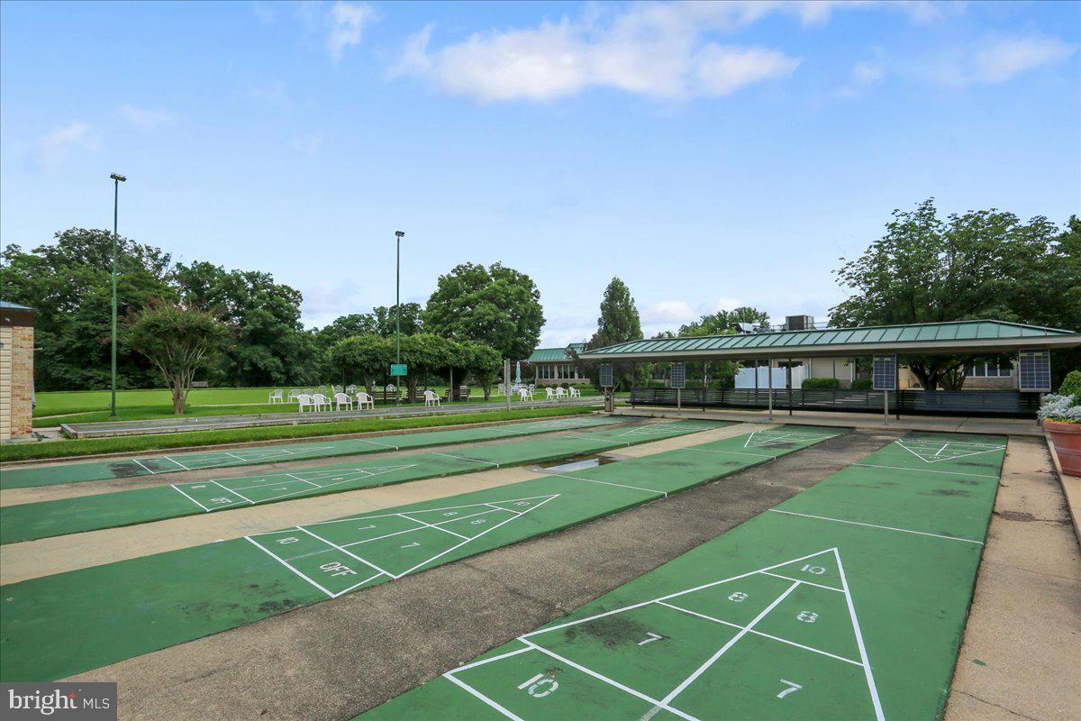 LEISURE WORLD - Residential