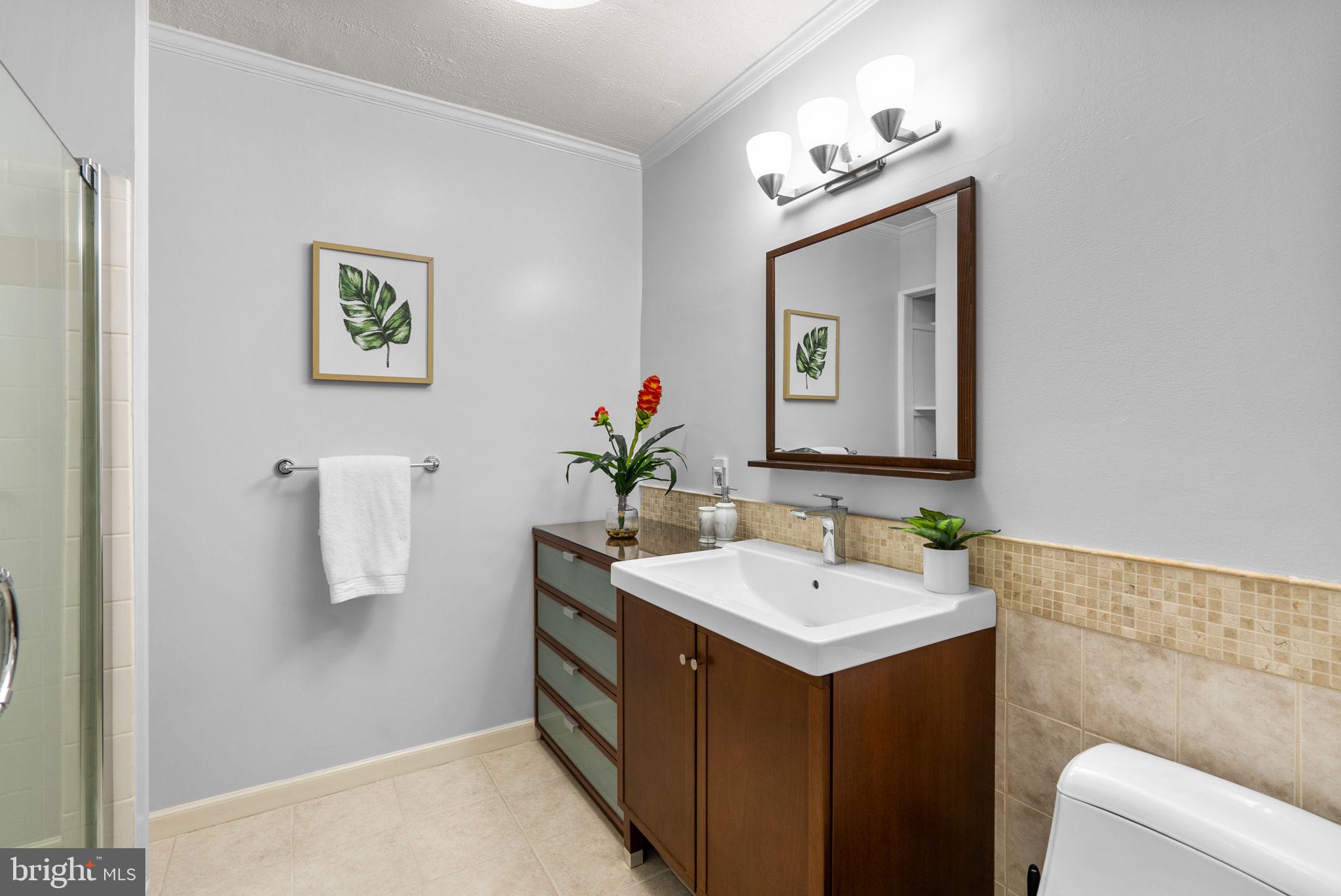 FALLS ORCHARD - Residential