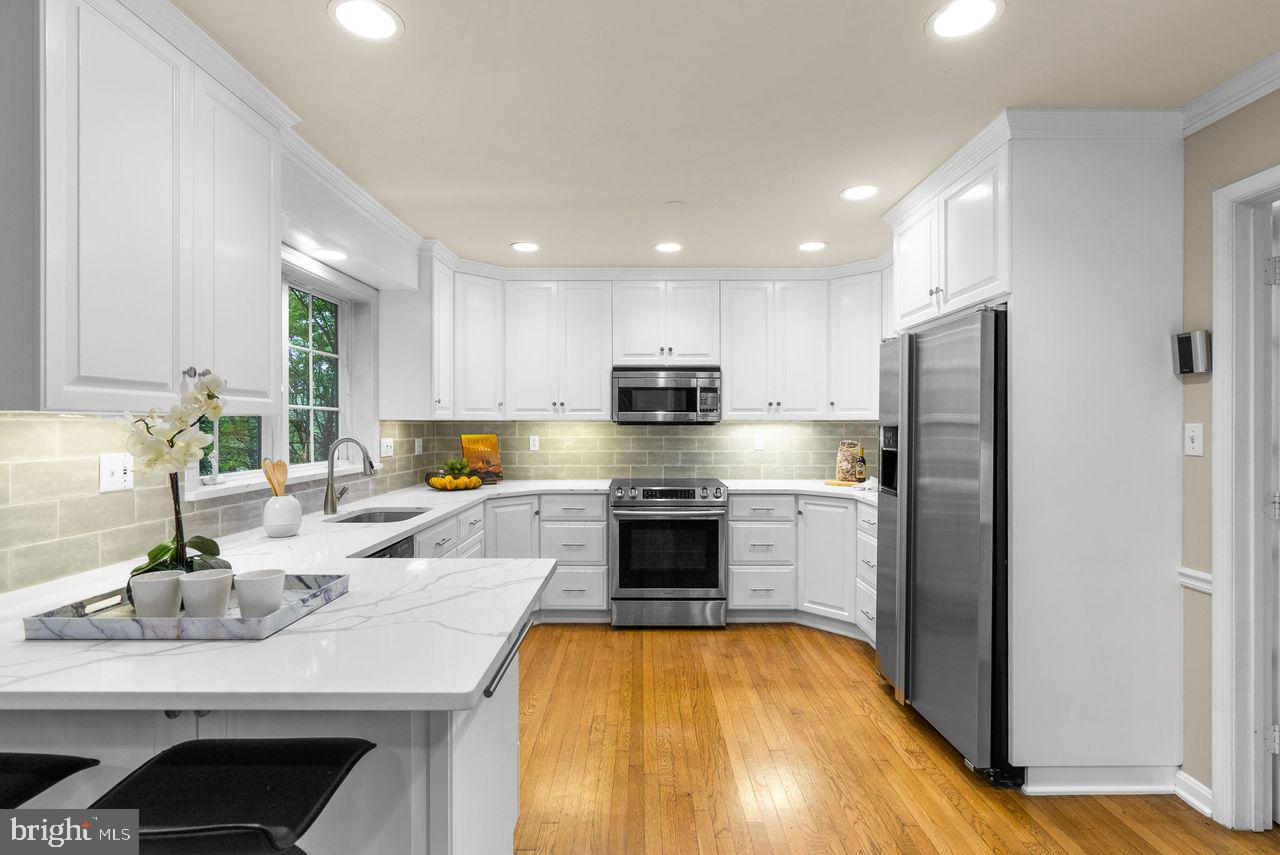 FALLS ORCHARD - Residential