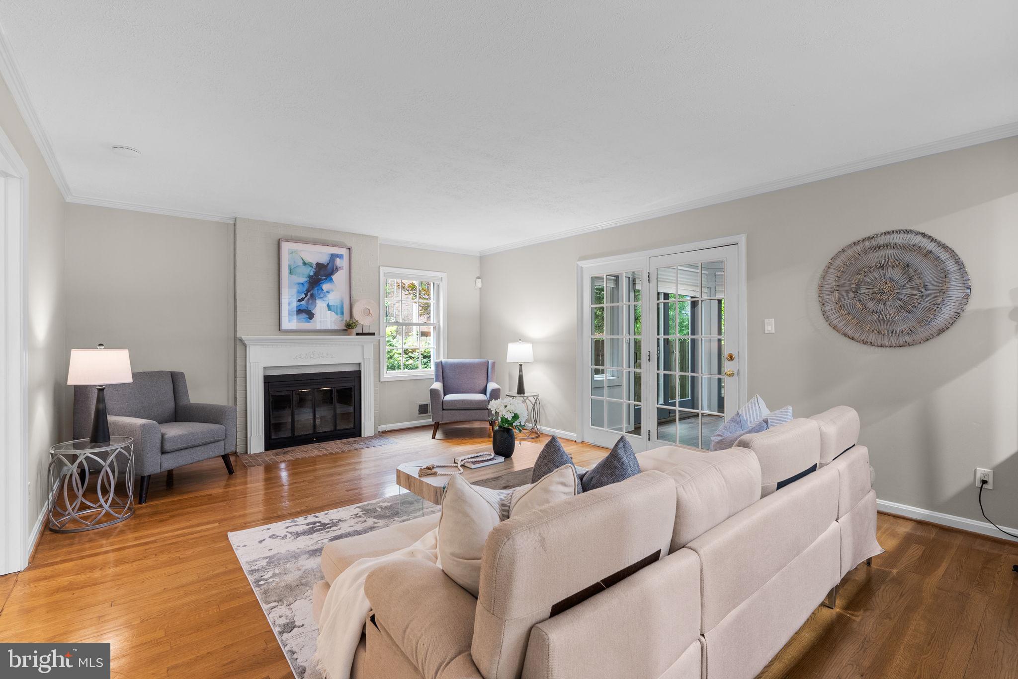 FALLS ORCHARD - Residential