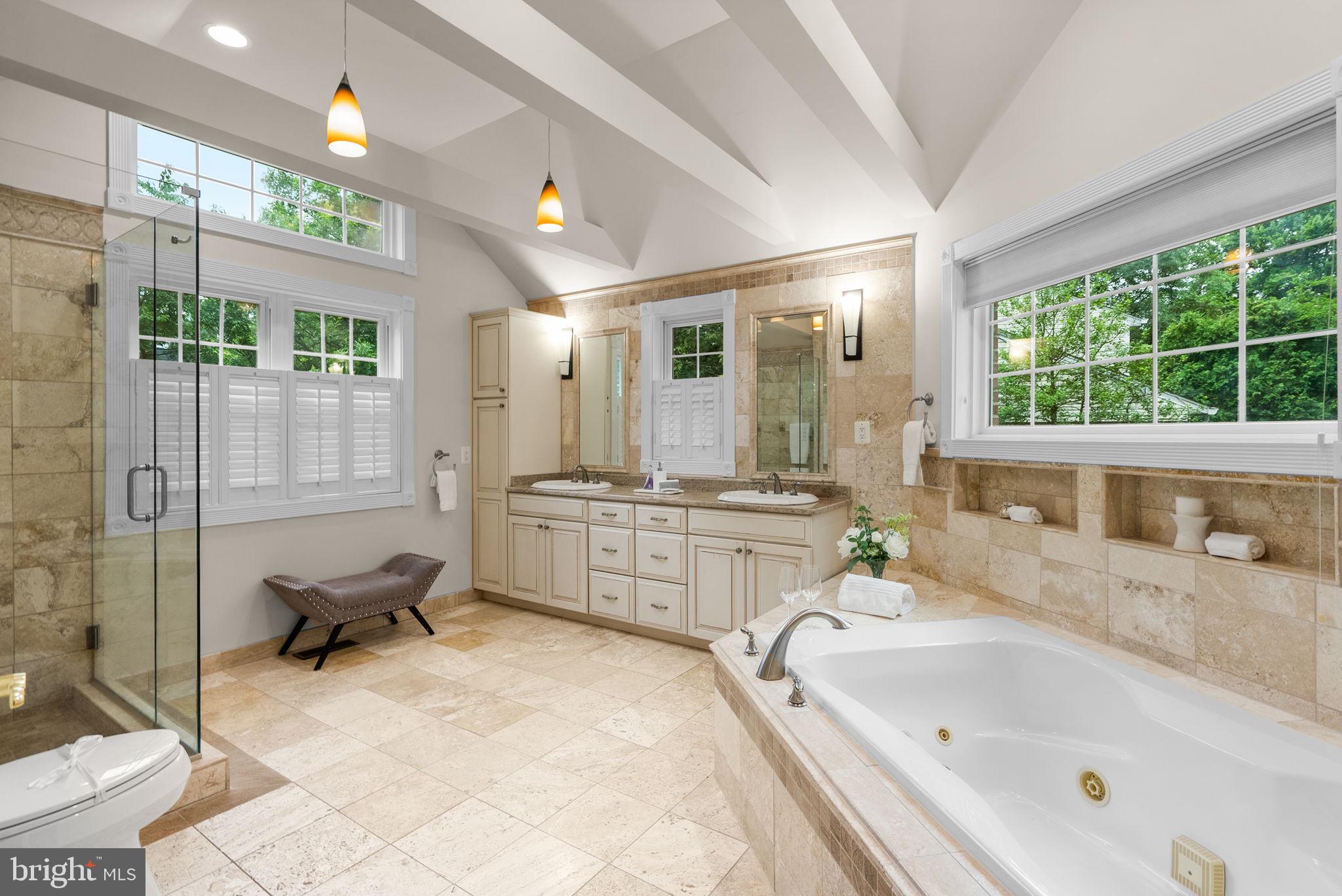 FALLS ORCHARD - Residential