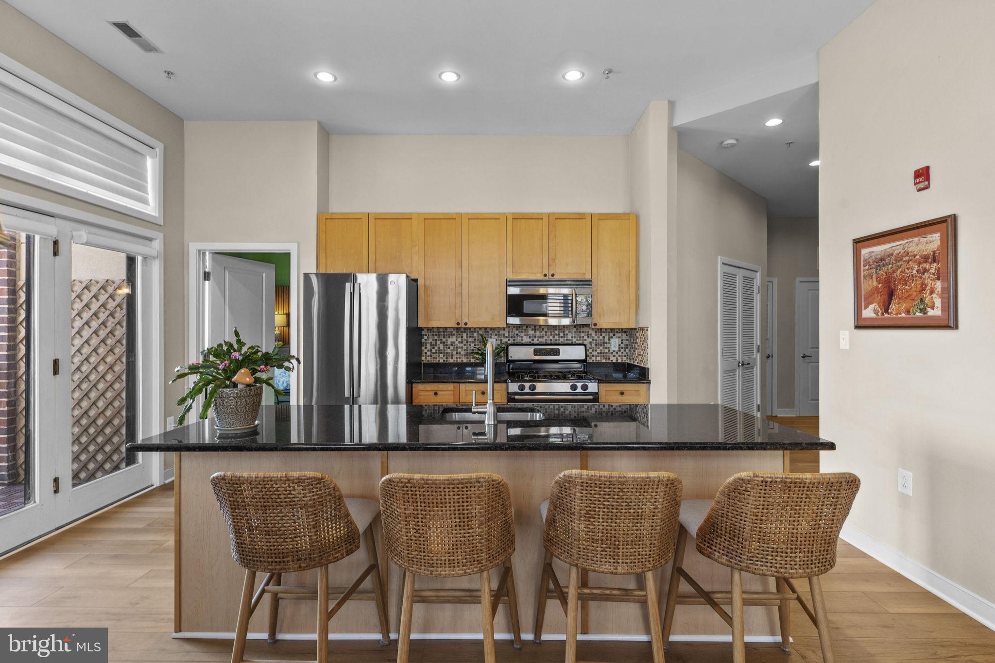 181 E REED AVENUE 411