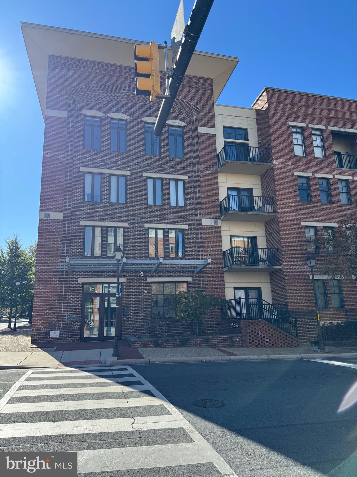 181 E REED AVENUE 411