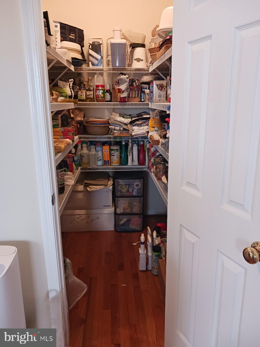 BROOK MEADOW - Residential