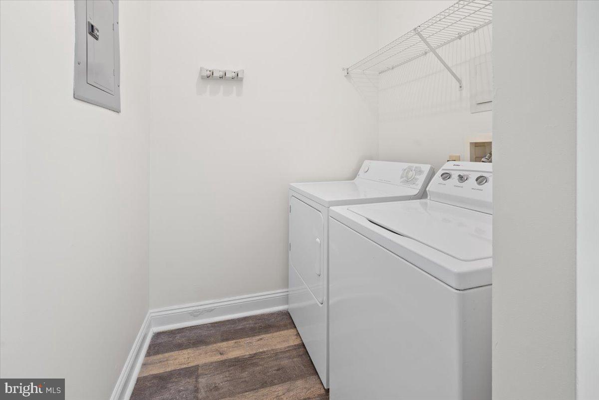 WATERS EDGE - Residential