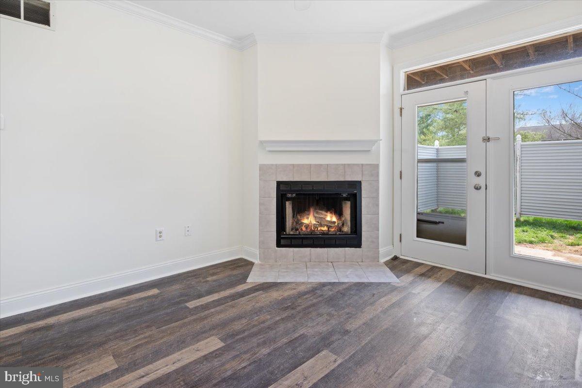 WATERS EDGE - Residential