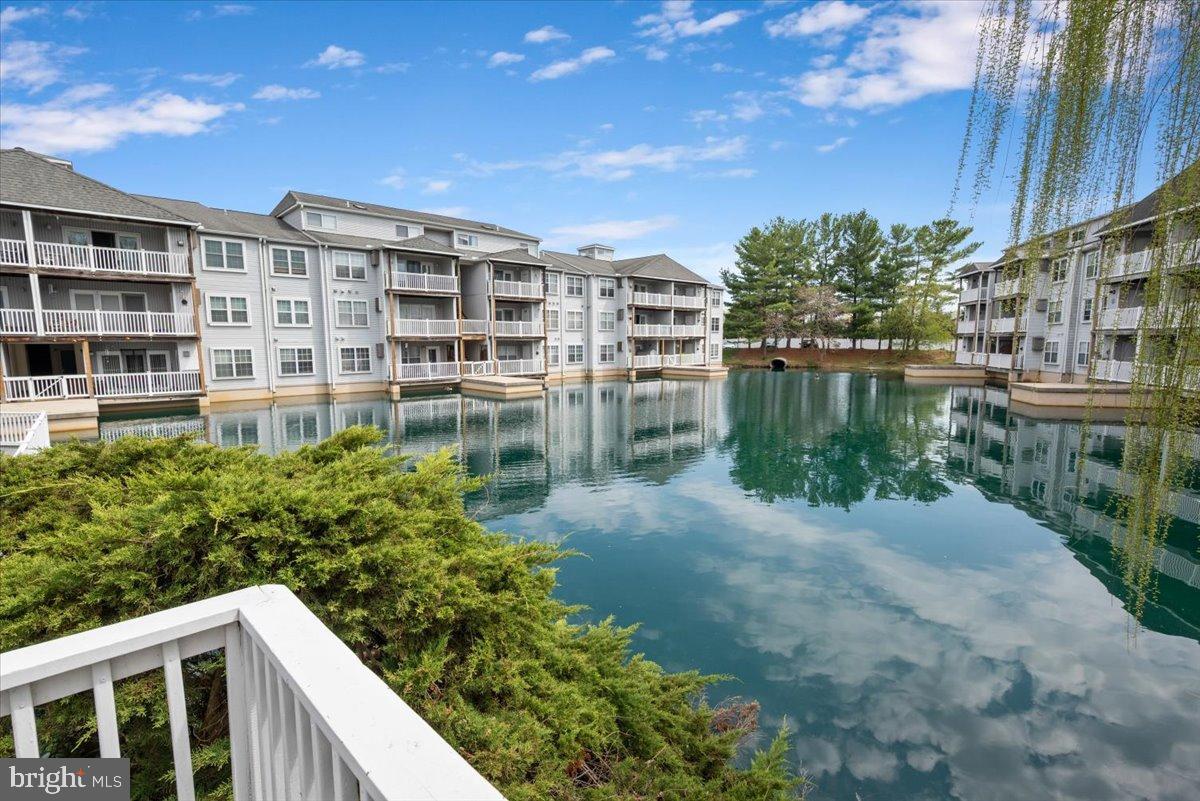 WATERS EDGE - Residential