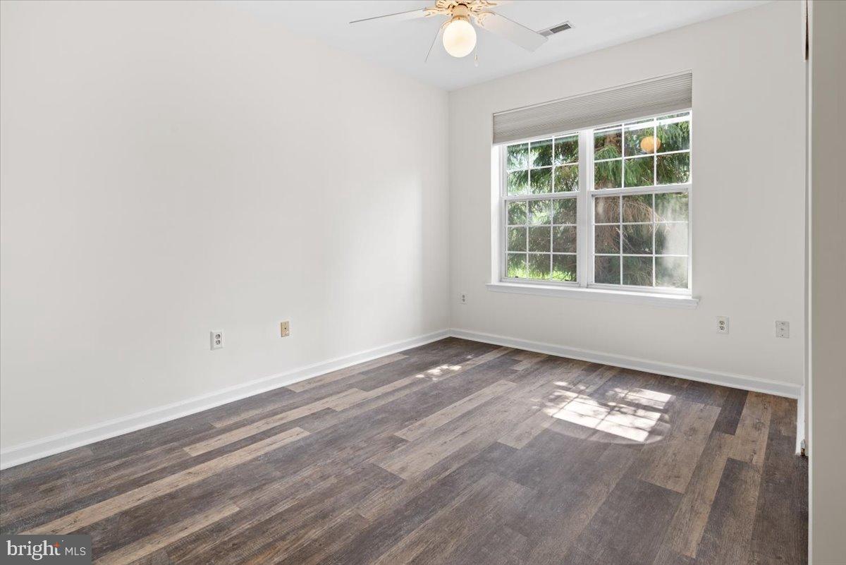 WATERS EDGE - Residential