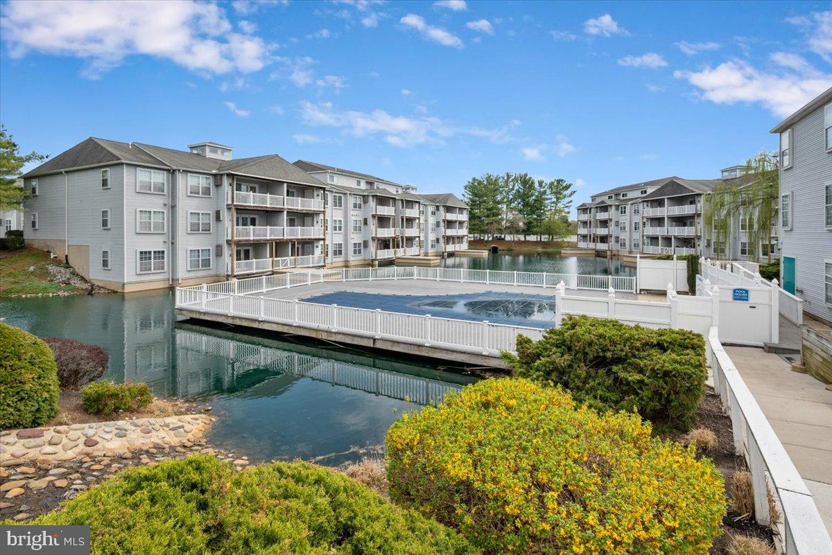 WATERS EDGE - Residential