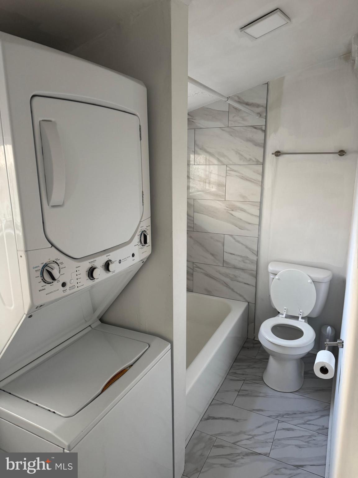 FAIRMOUNT - Residential Lease