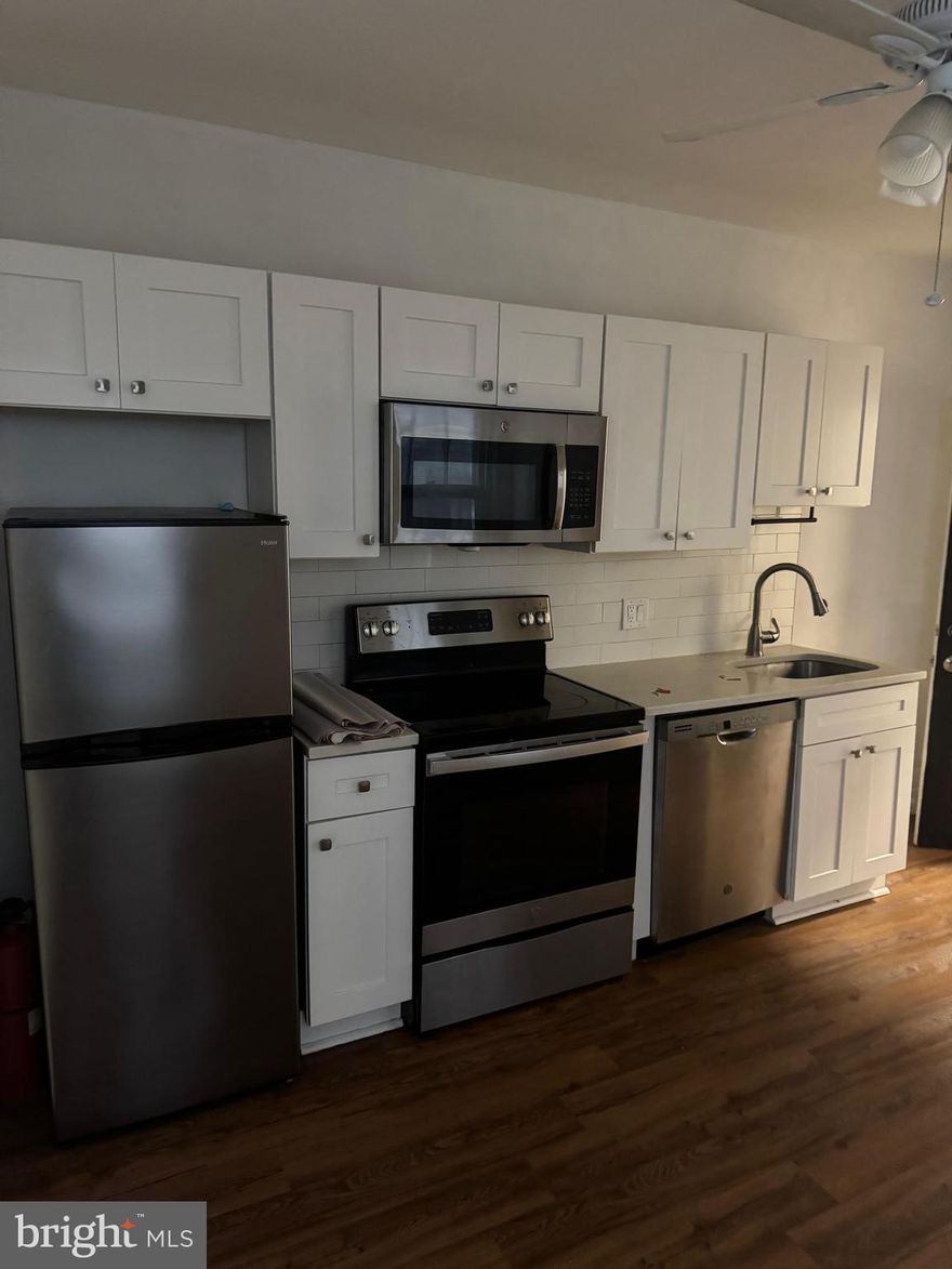 This beautiful 1-bedroom, 1-bathroom apartment offers a modern living experience in the highly sought-after Fairmount. With sleek updates throughout, this apartment combines comfort and style. The kitchen features stainless steel appliances making it perfect for both everyday meals and entertaining guests.

For added convenience, you’ll enjoy the luxury of an in-unit washer and dryer. Step outside and you’ll find a private backyard, ideal for relaxing or hosting outdoor gatherings in your own tranquil space.

The apartment is located in one of Philadelphia's most desirable neighborhoods, offering easy access to local shops, cafes, parks, and public transportation, making it a perfect spot for those who want the best of both comfort and convenience.