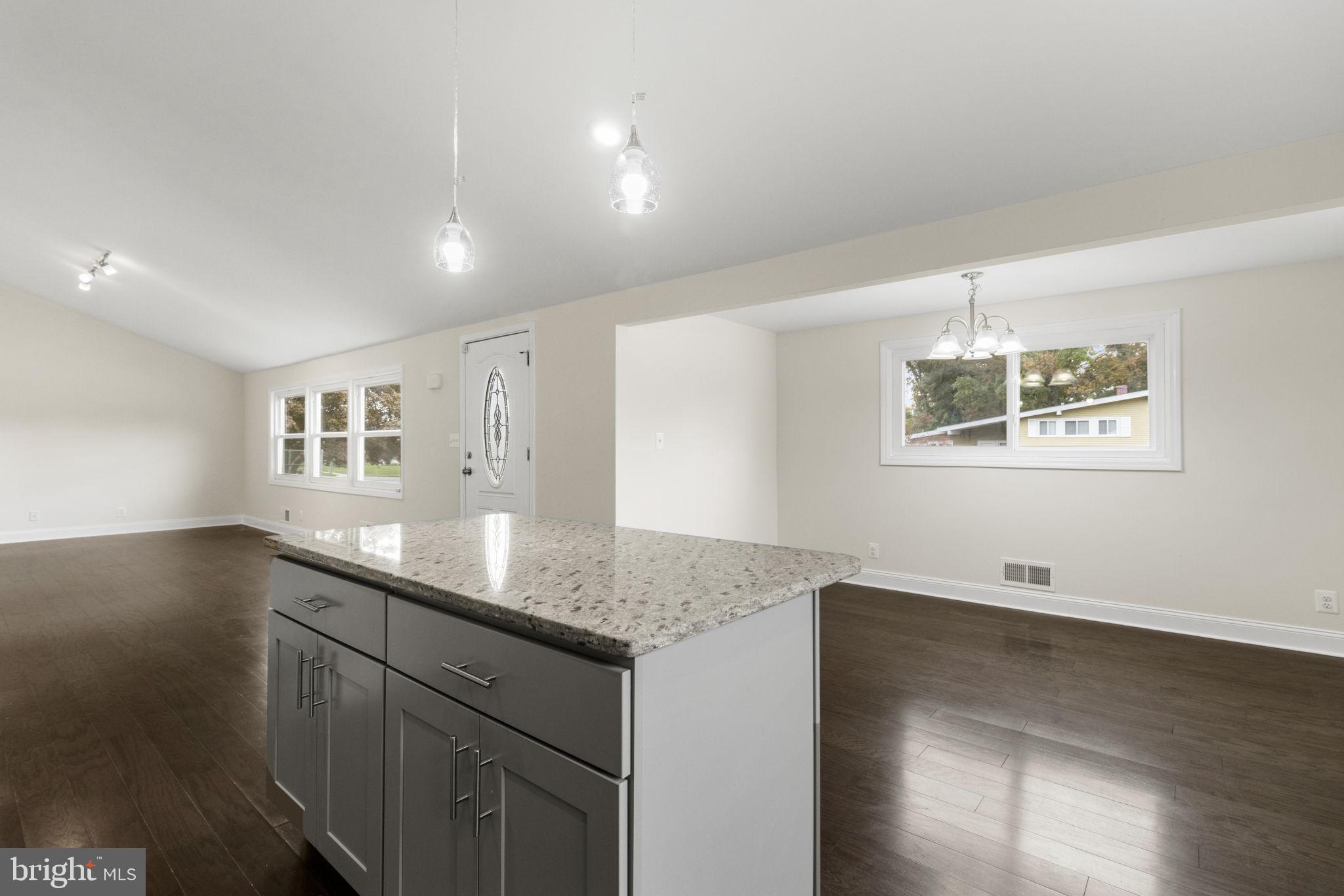 WOODMOOR ESTATES - Residential