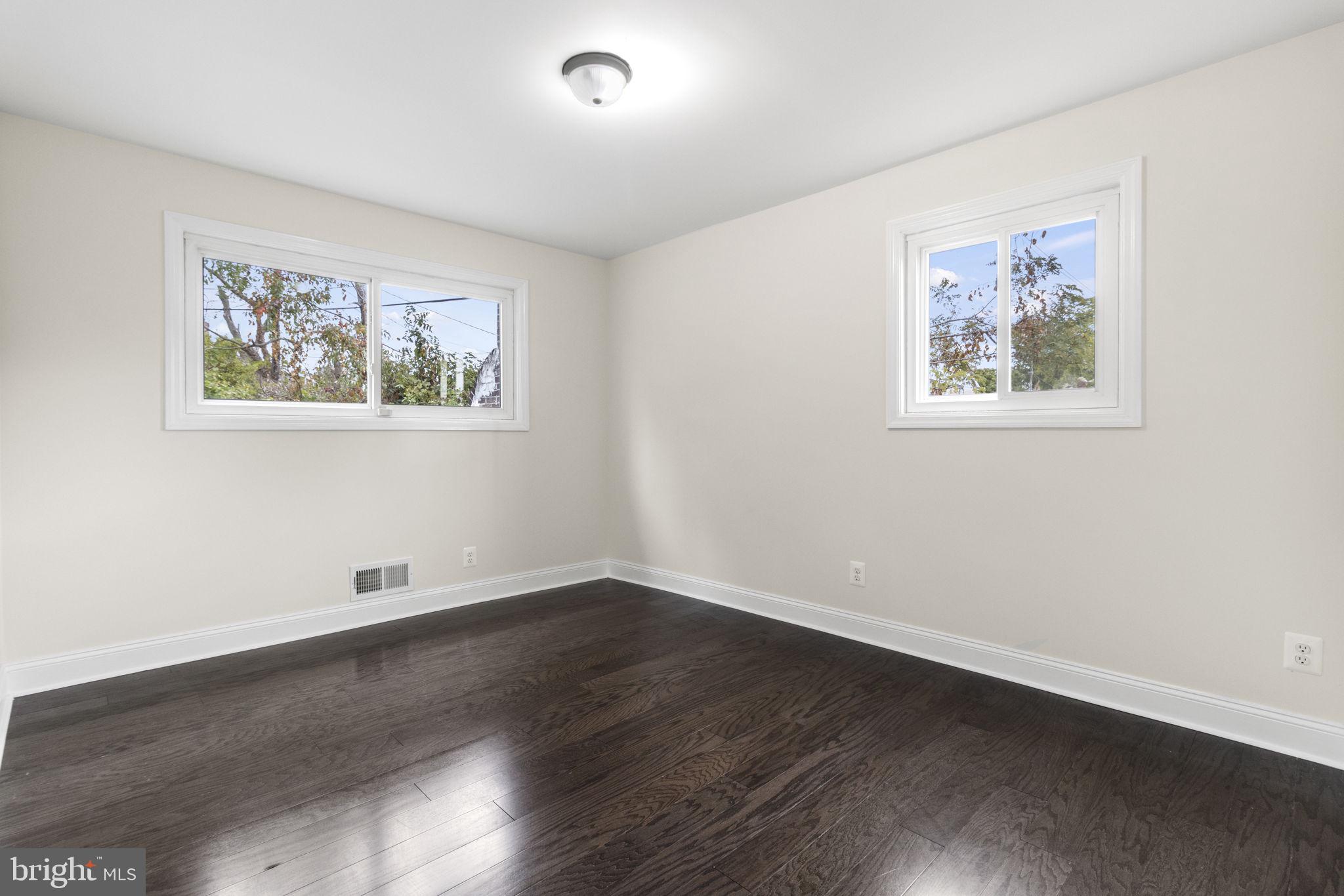 WOODMOOR ESTATES - Residential