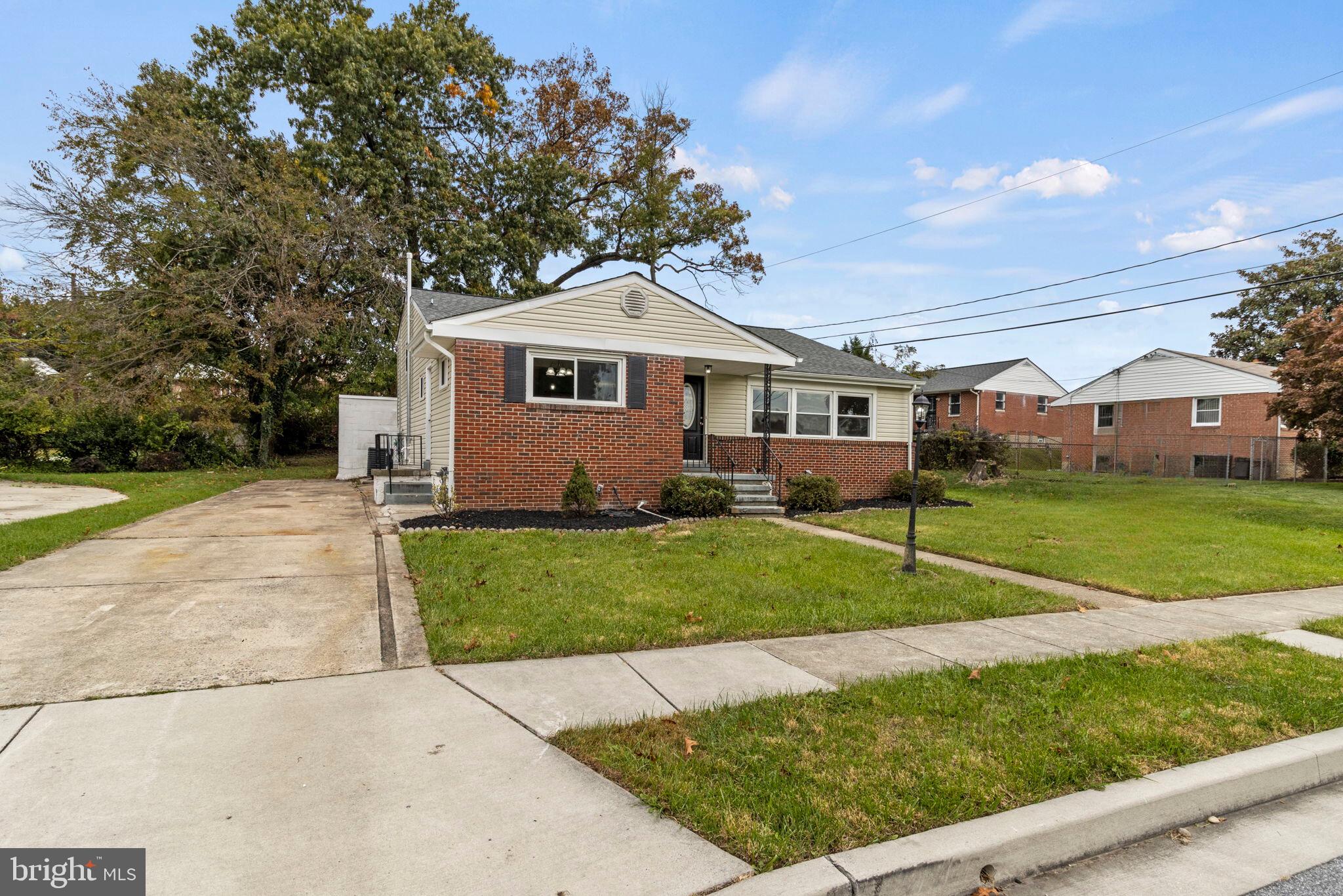 WOODMOOR ESTATES - Residential