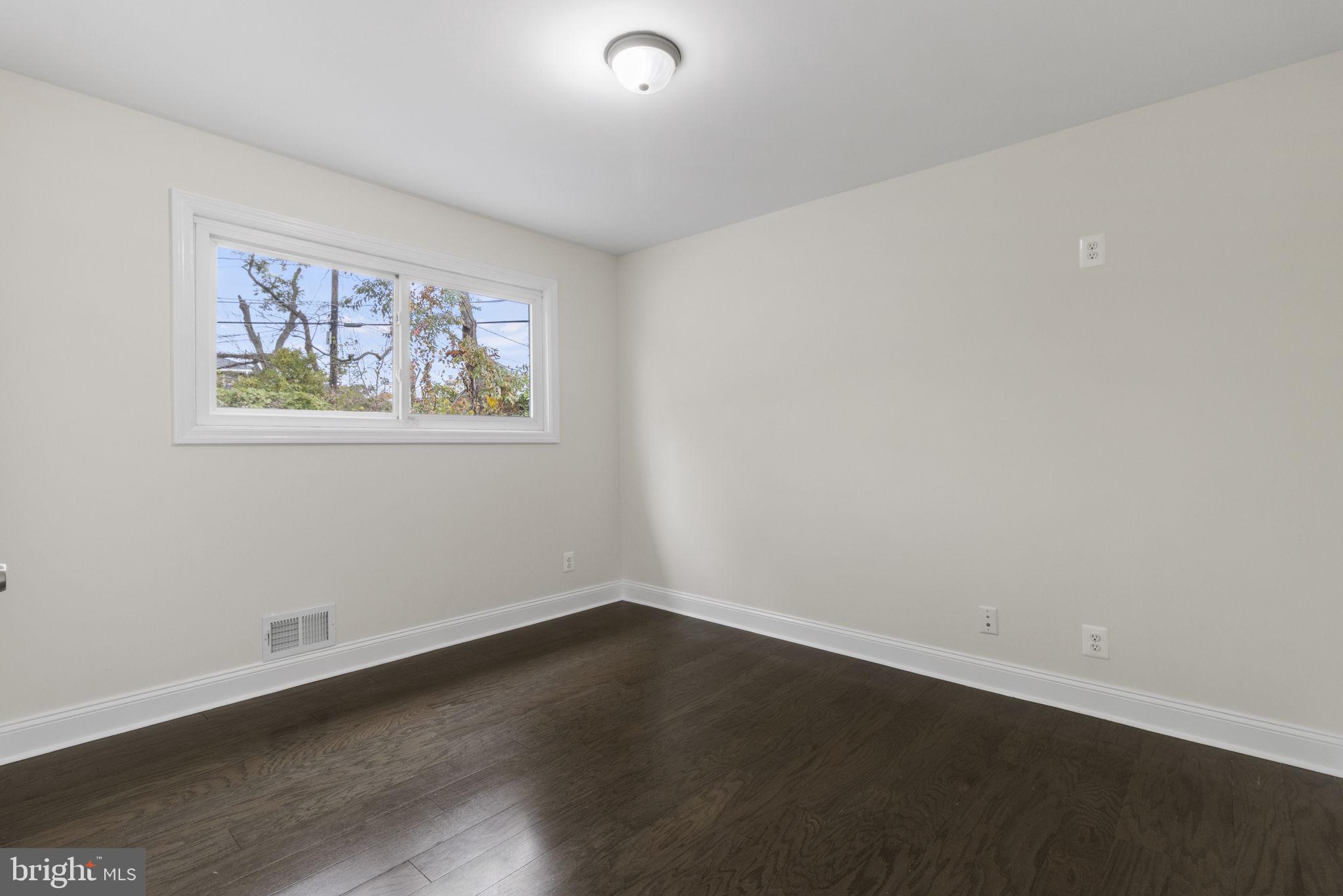 WOODMOOR ESTATES - Residential