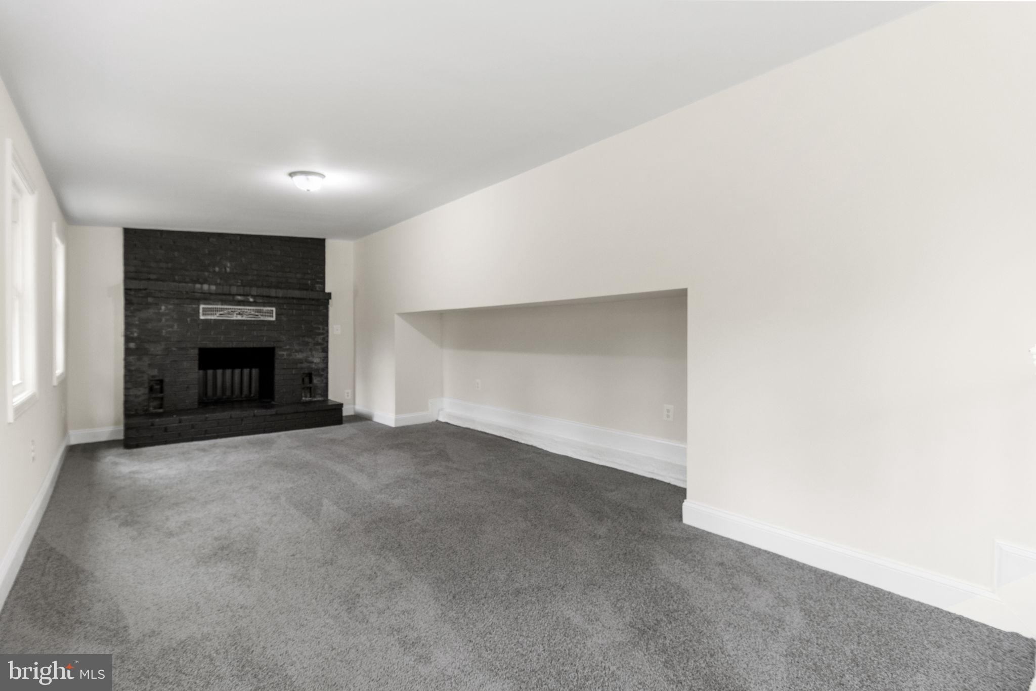 WOODMOOR ESTATES - Residential