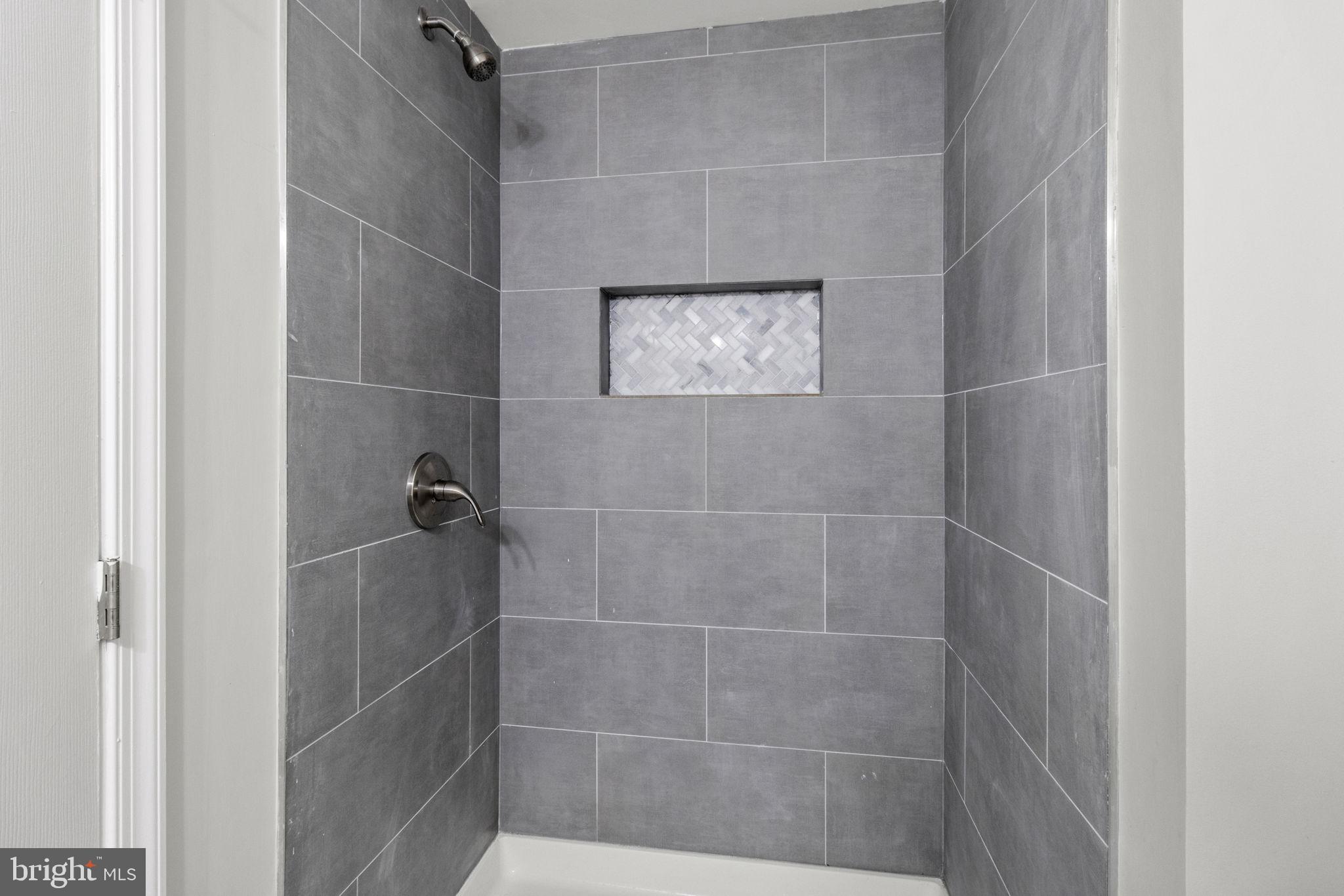 WOODMOOR ESTATES - Residential