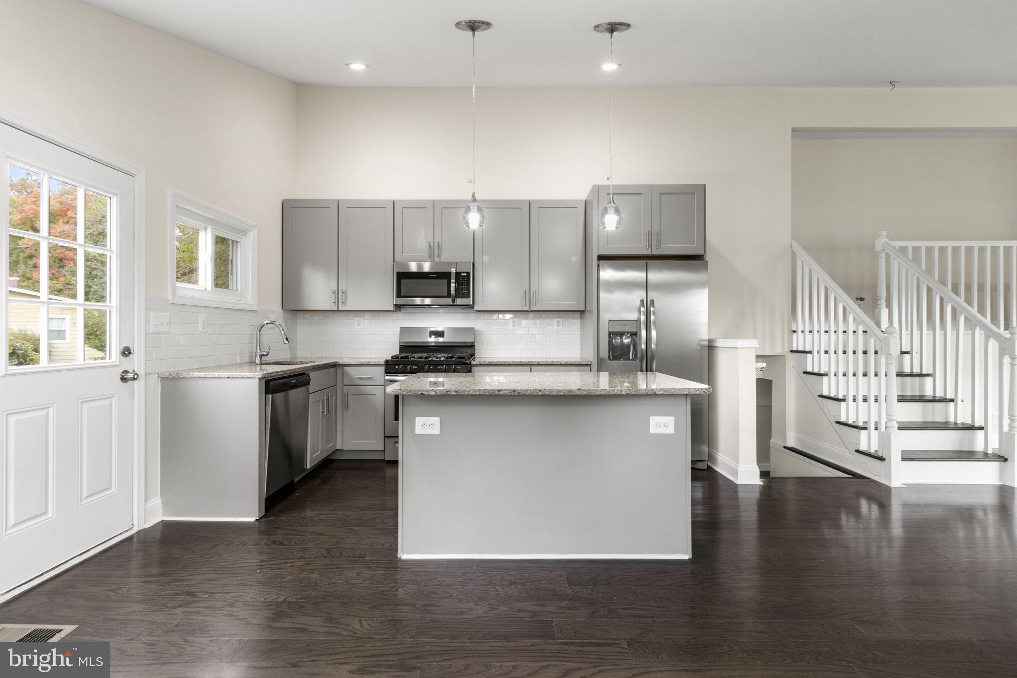 WOODMOOR ESTATES - Residential