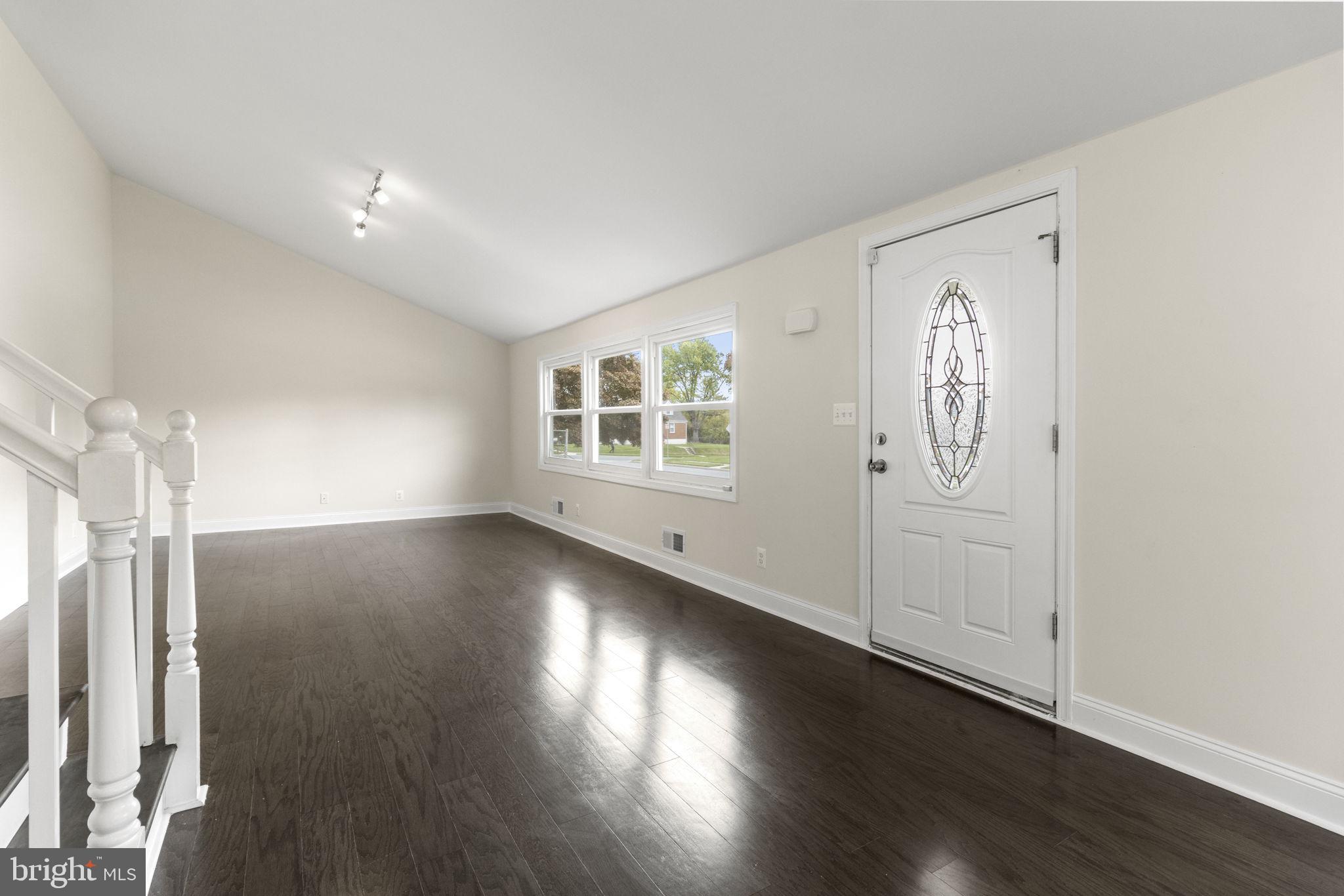 WOODMOOR ESTATES - Residential