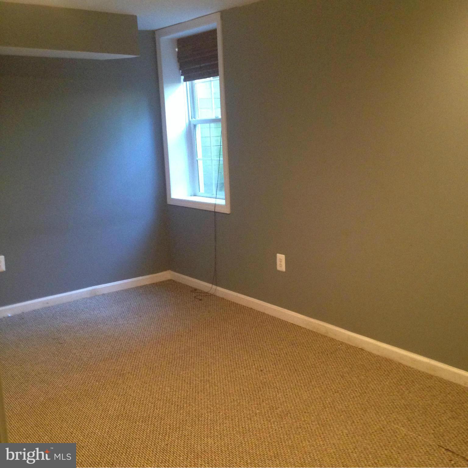 LONDON TOWN WEST - Residential