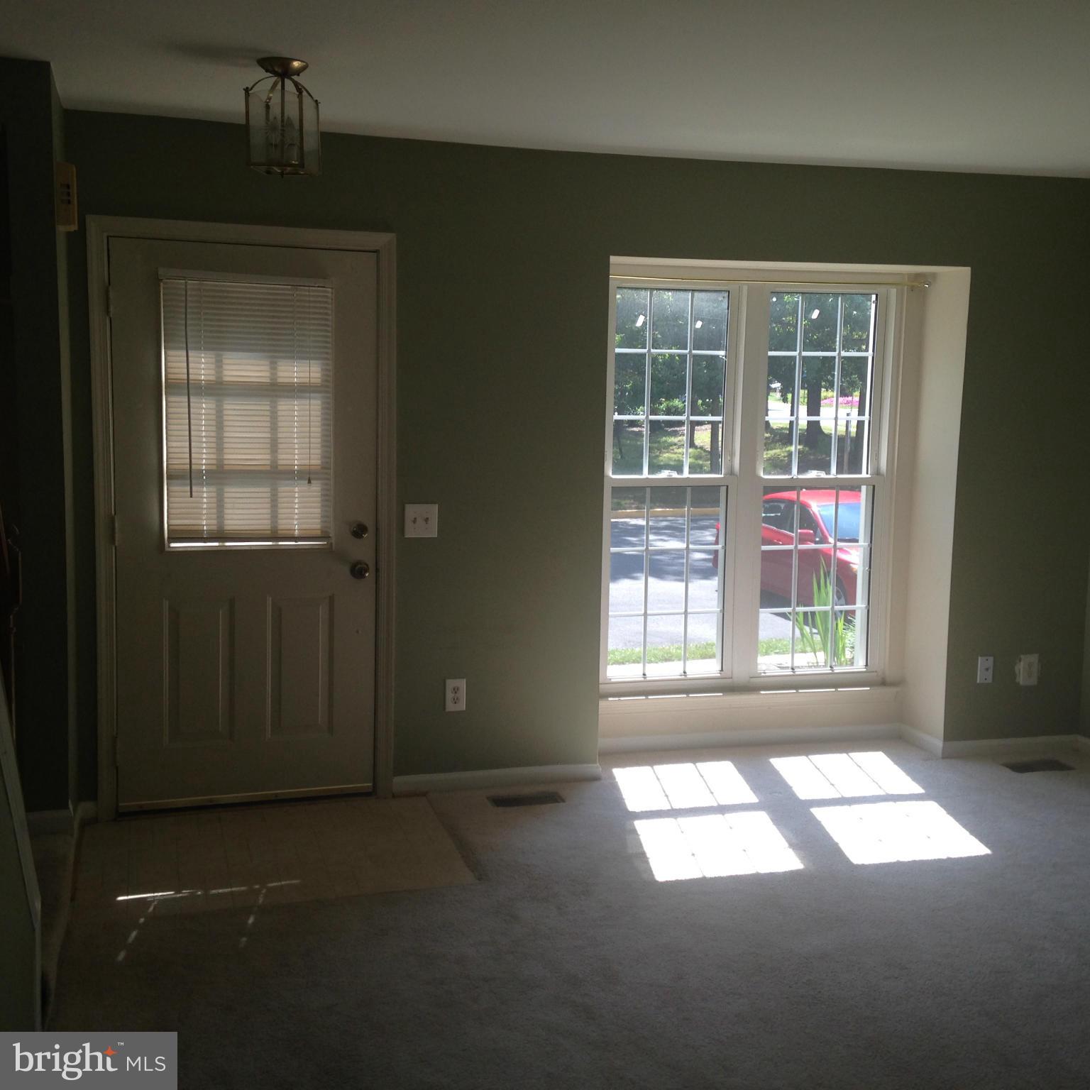 LONDON TOWN WEST - Residential