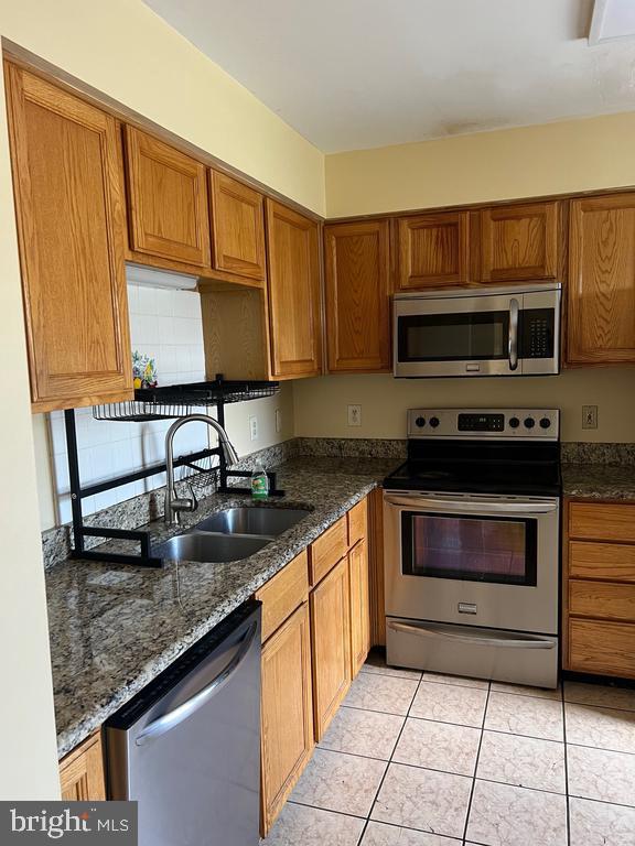 216 BARRETT RUN PLACE