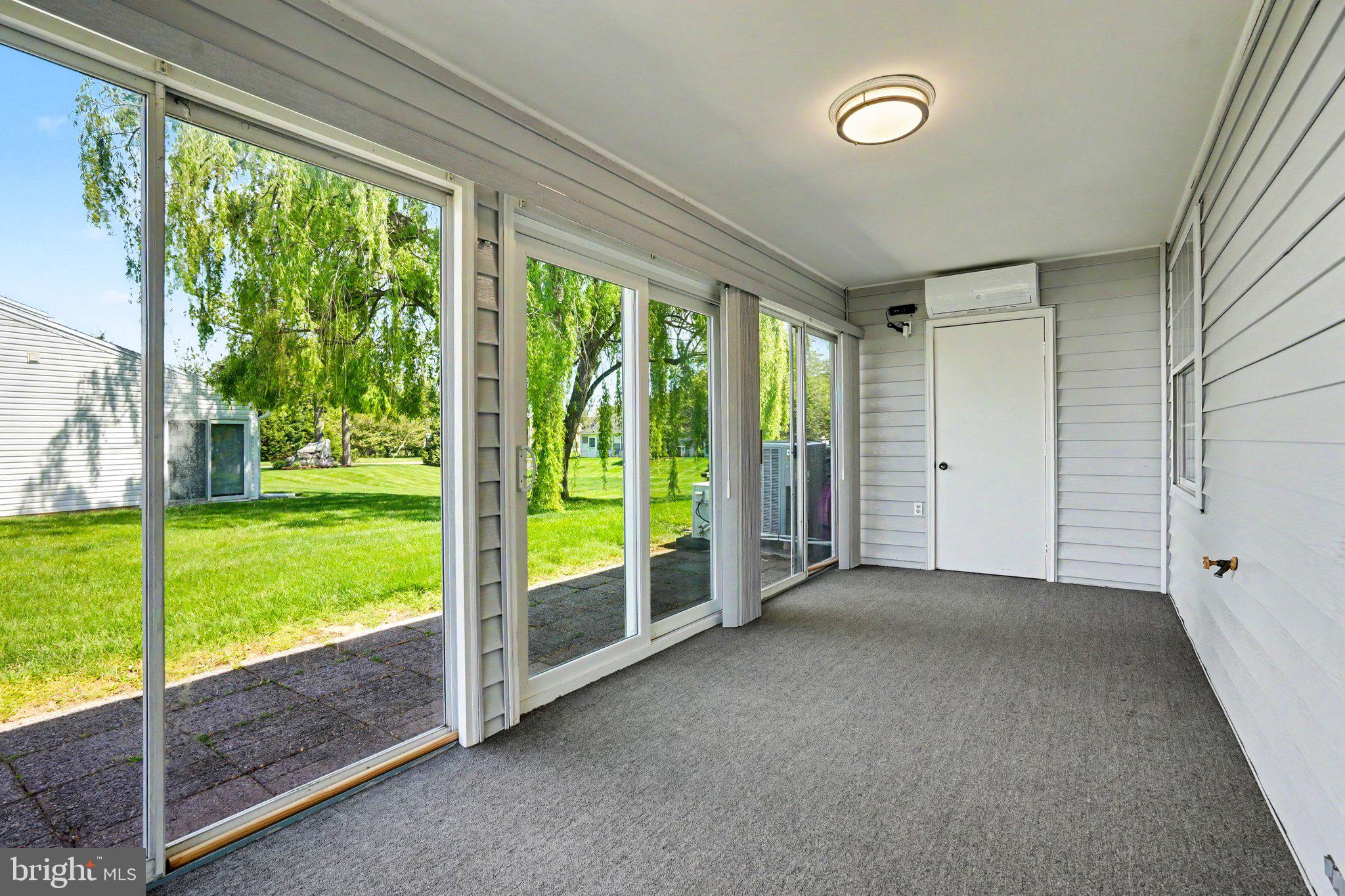 SOUTHPOINT - Residential