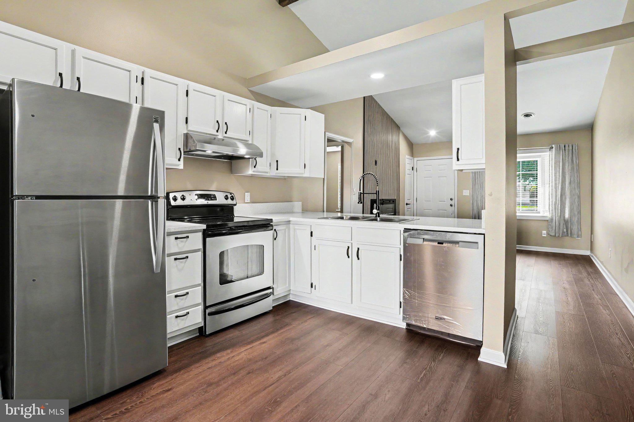 SOUTHPOINT - Residential