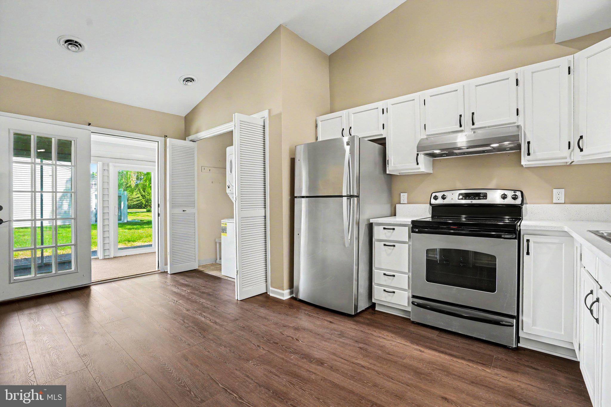SOUTHPOINT - Residential