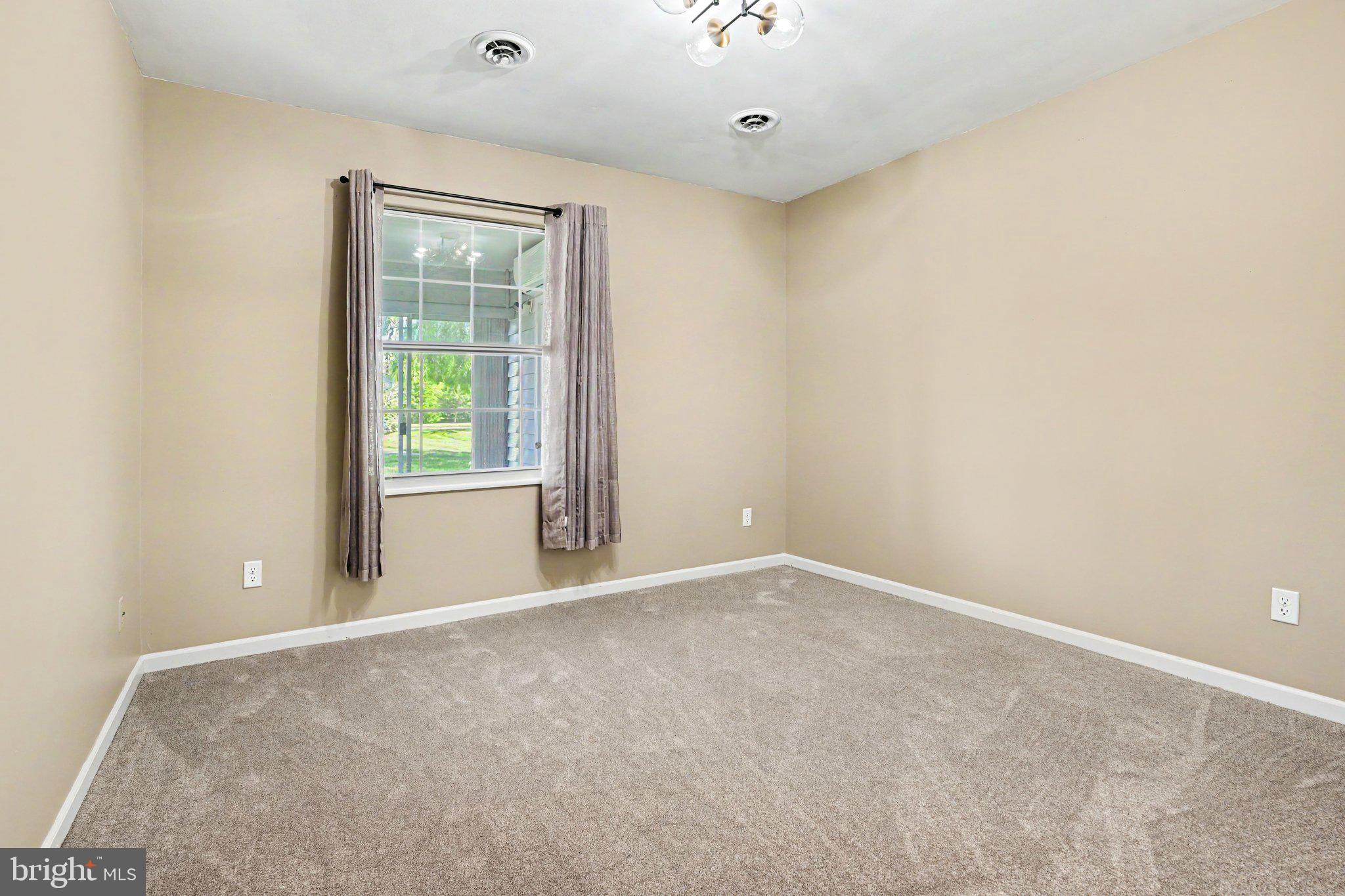 SOUTHPOINT - Residential